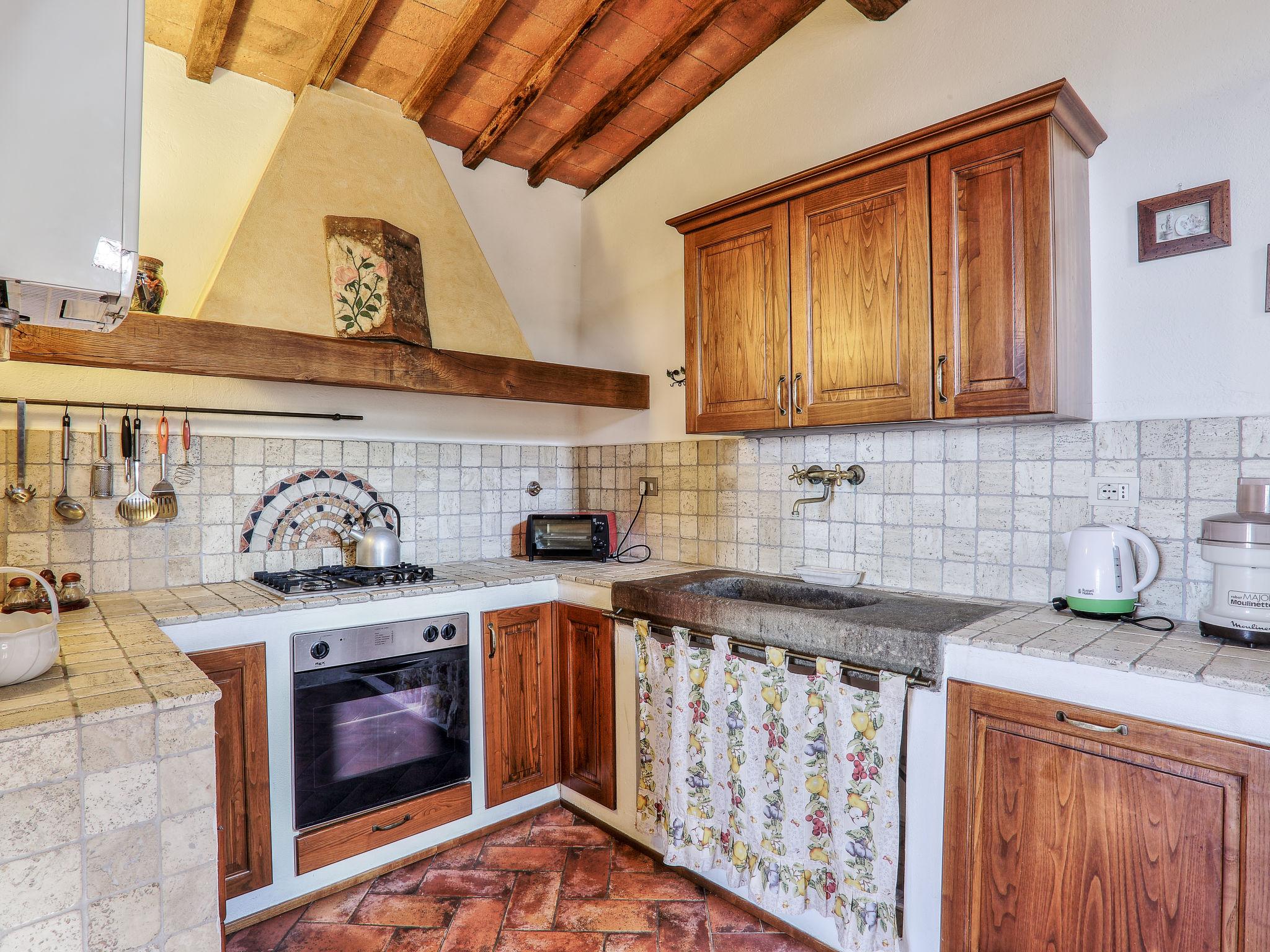 Photo 15 - 7 bedroom House in Castellina in Chianti with private pool and garden