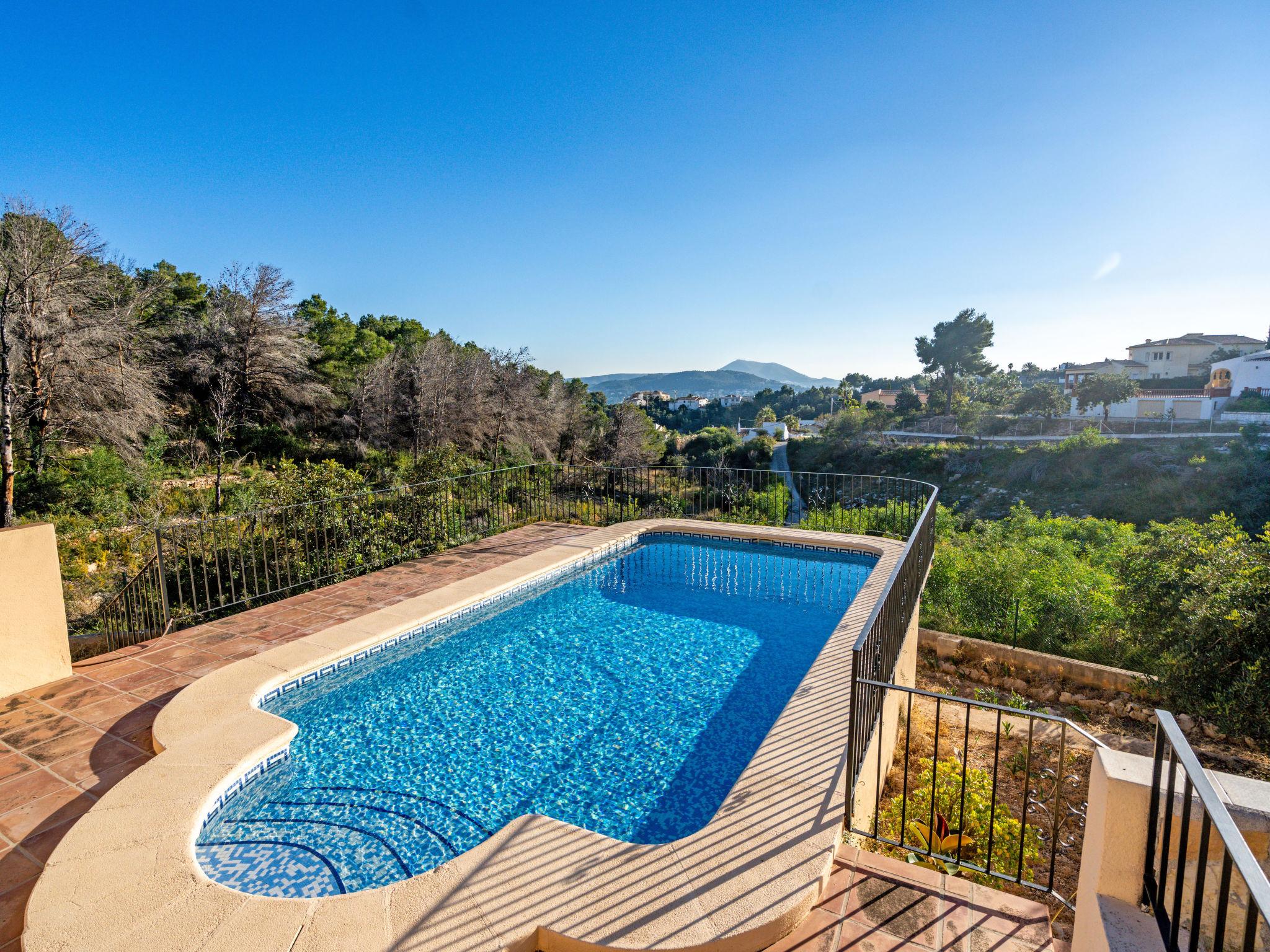 Foto 2 - Casa con 3 camere da letto a Jávea con piscina privata e giardino