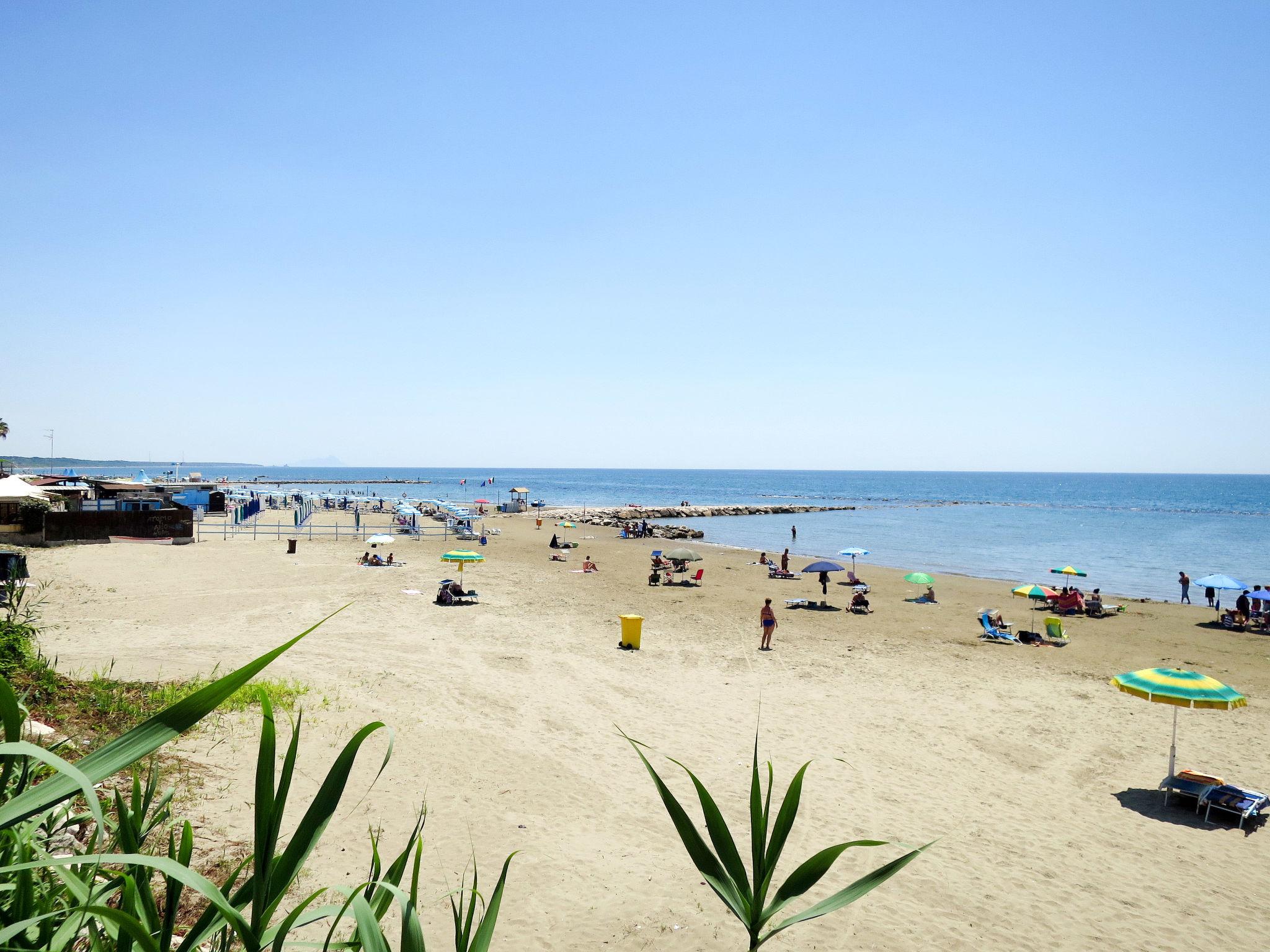 Photo 17 - Appartement de 3 chambres à Nettuno avec terrasse et vues à la mer