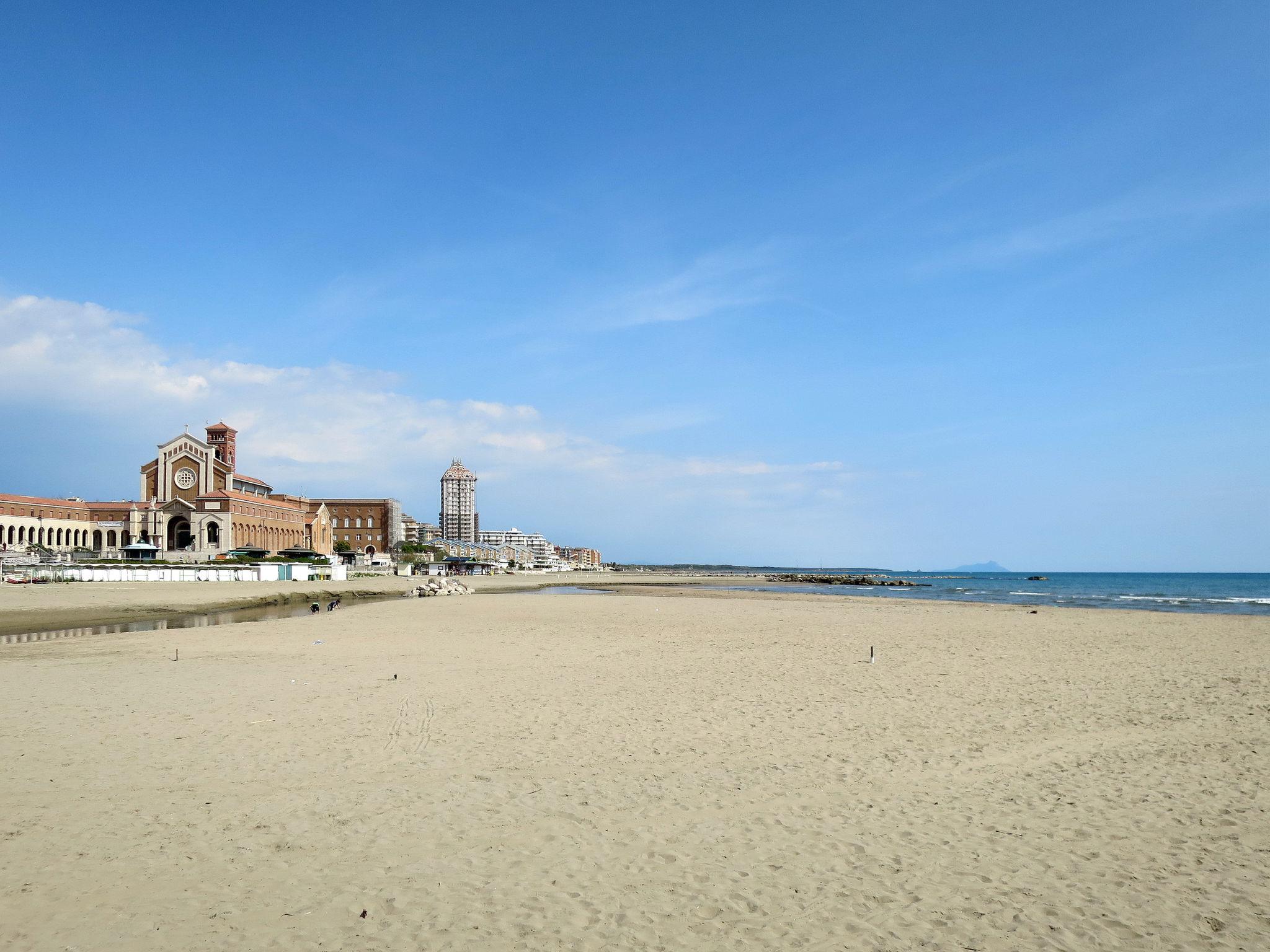 Photo 40 - Maison de 4 chambres à Nettuno avec jardin et vues à la mer