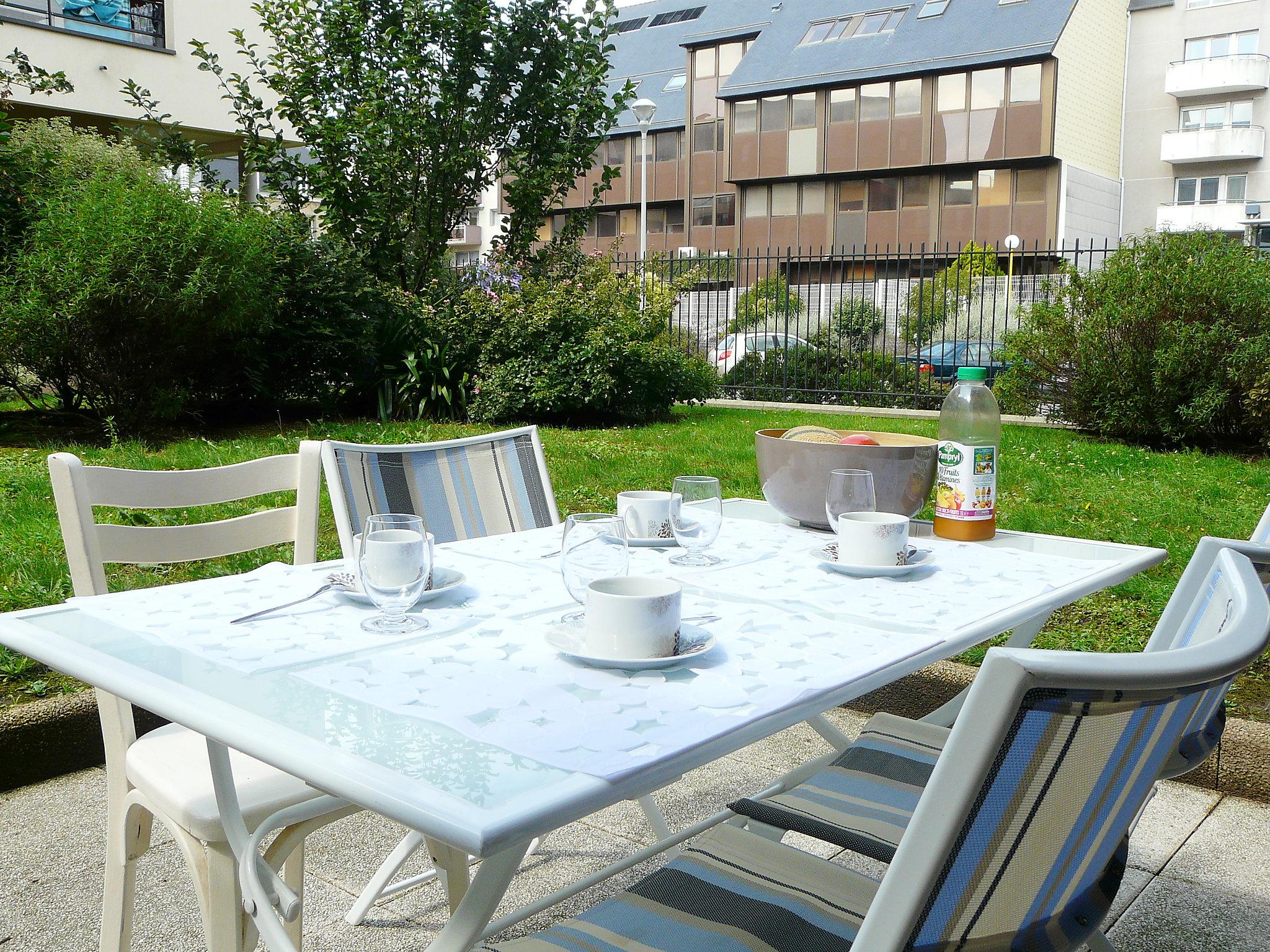 Foto 1 - Apartment mit 2 Schlafzimmern in Saint-Malo mit terrasse und blick aufs meer