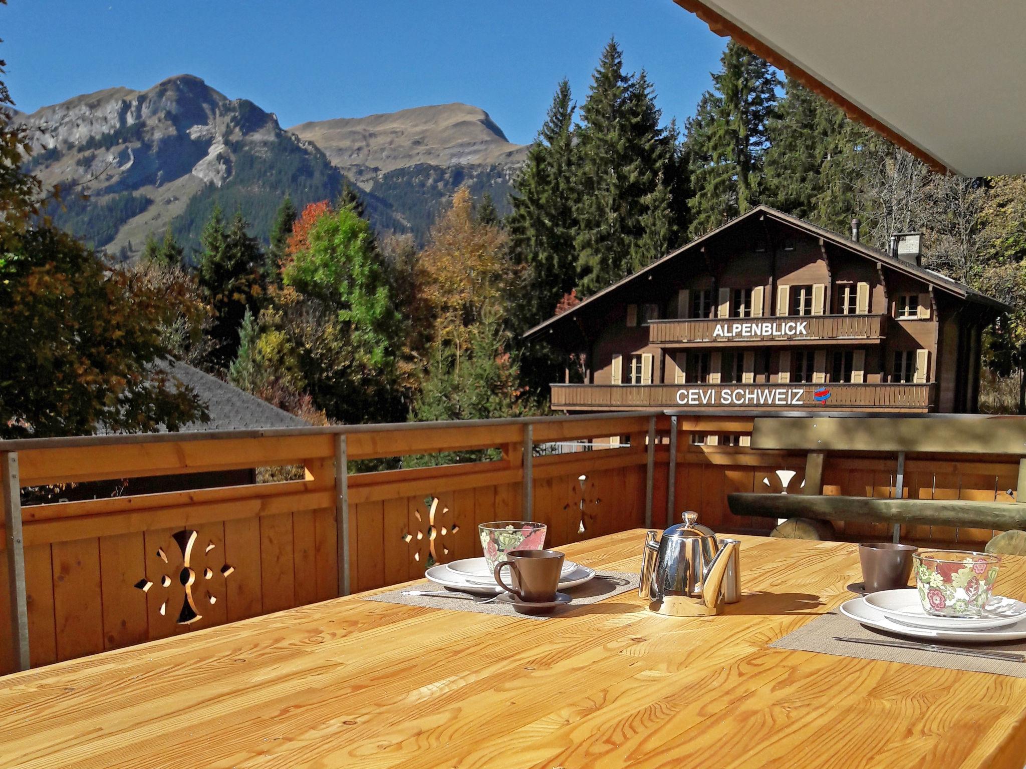 Foto 12 - Apartamento de 2 quartos em Lauterbrunnen com terraço