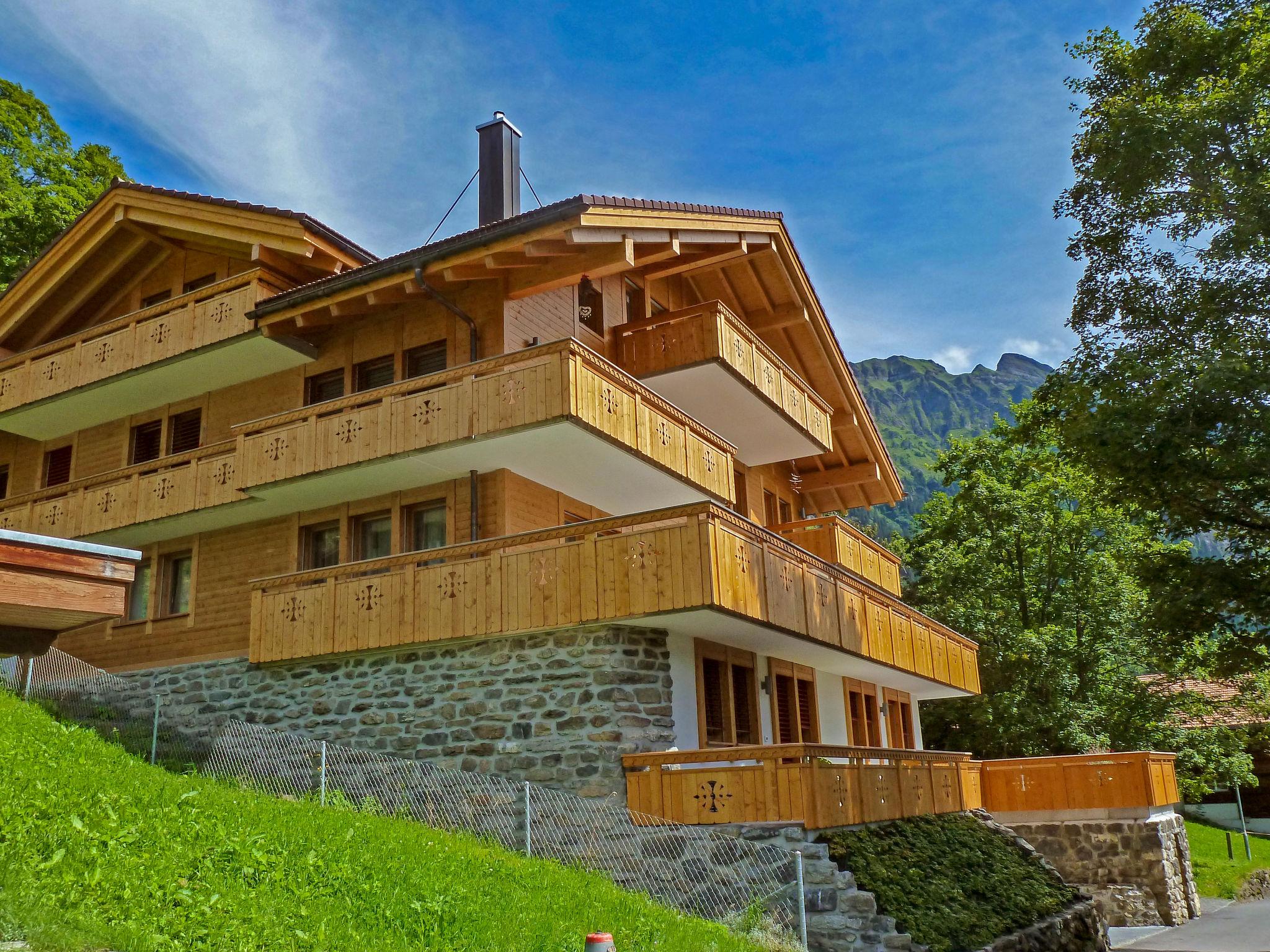 Foto 5 - Apartamento de 2 quartos em Lauterbrunnen com terraço e vista para a montanha