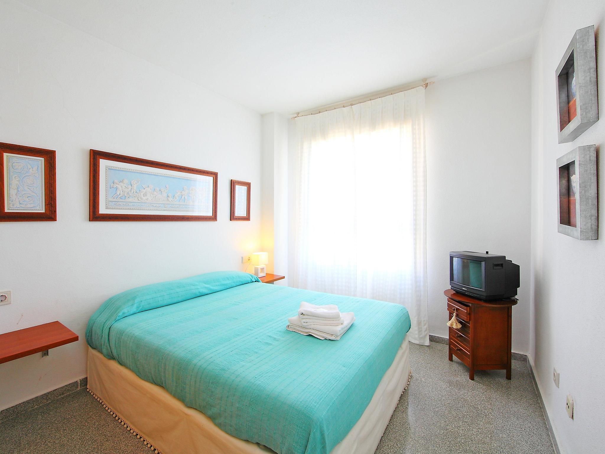 Foto 4 - Apartment mit 2 Schlafzimmern in El Campello mit schwimmbad und blick aufs meer