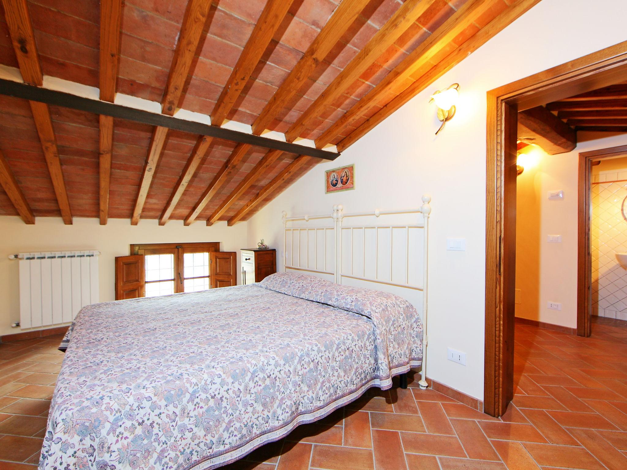 Photo 13 - 5 bedroom House in Camaiore with garden and sea view