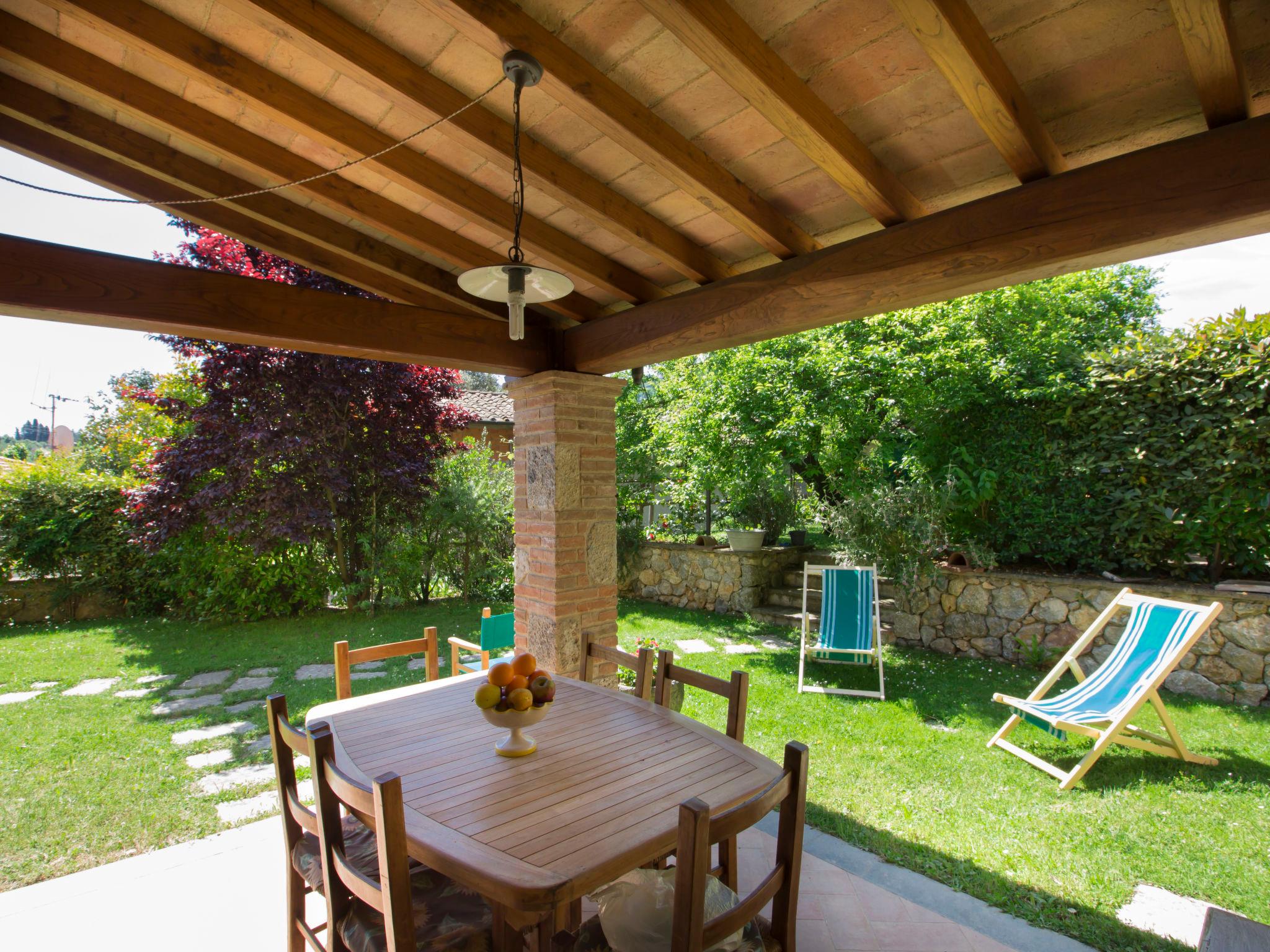 Photo 4 - Maison de 5 chambres à Camaiore avec jardin et vues à la mer