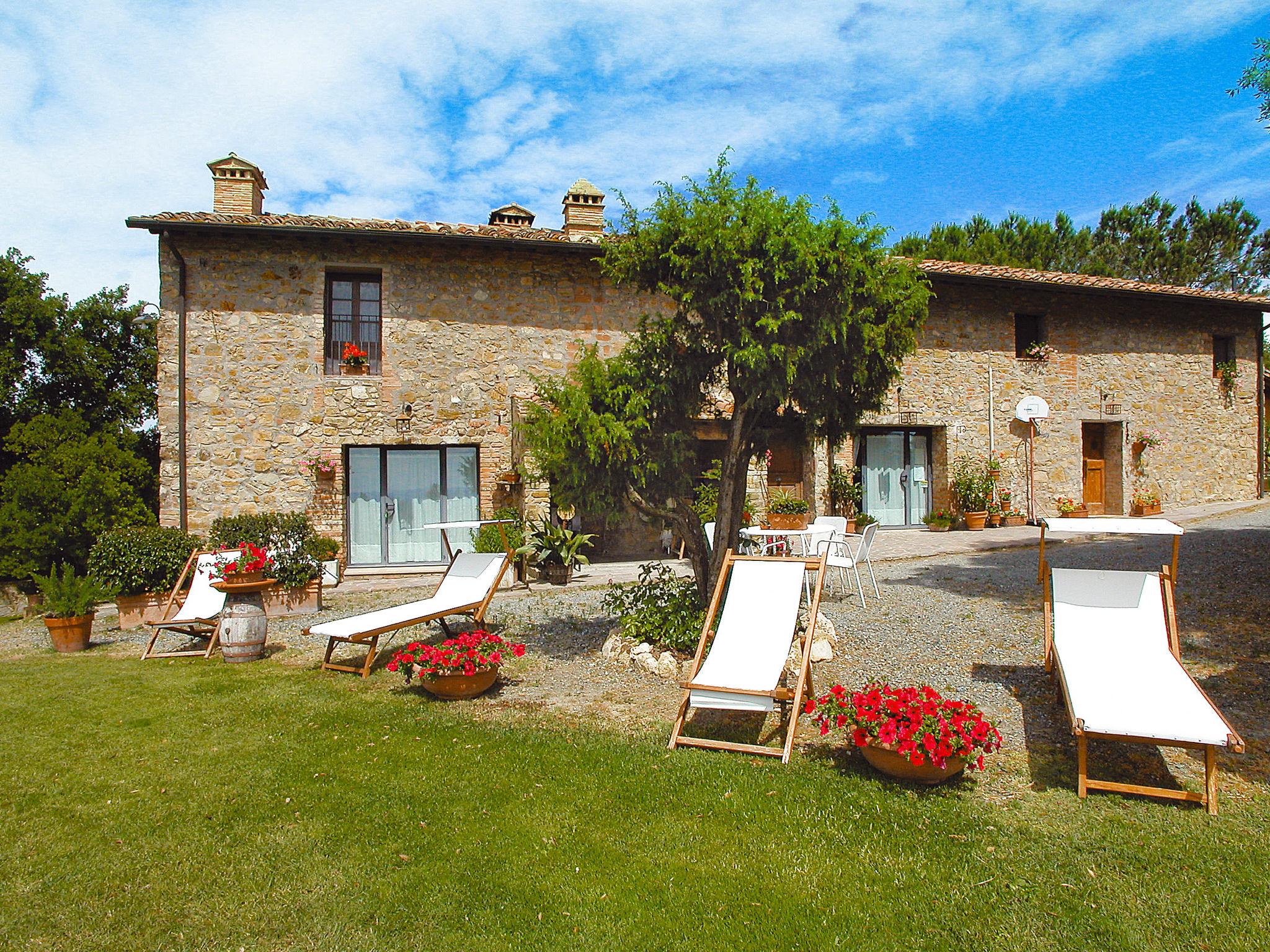 Photo 3 - Appartement de 1 chambre à Gambassi Terme avec piscine et jardin