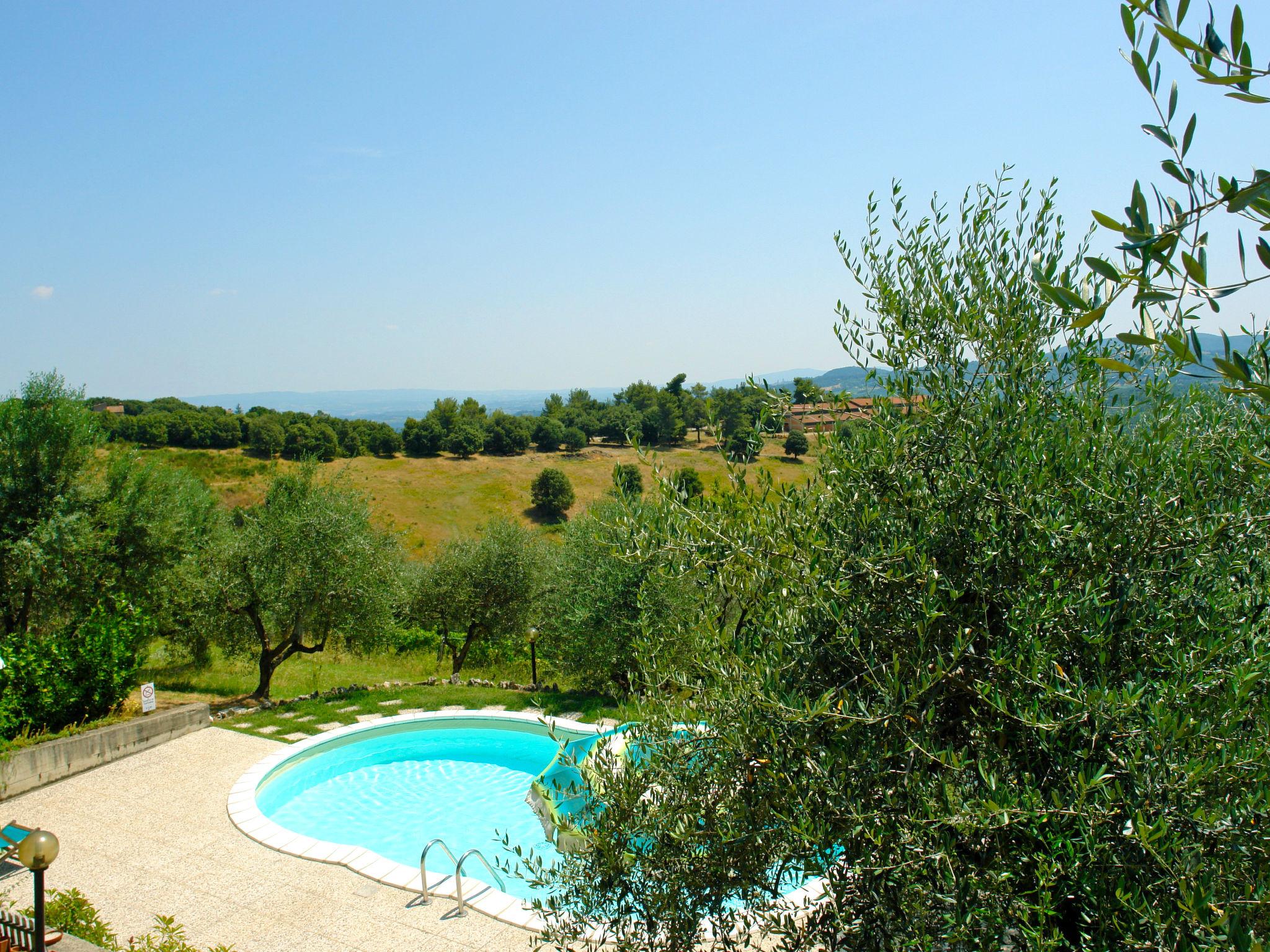 Foto 12 - Appartamento con 1 camera da letto a Gambassi Terme con piscina e giardino