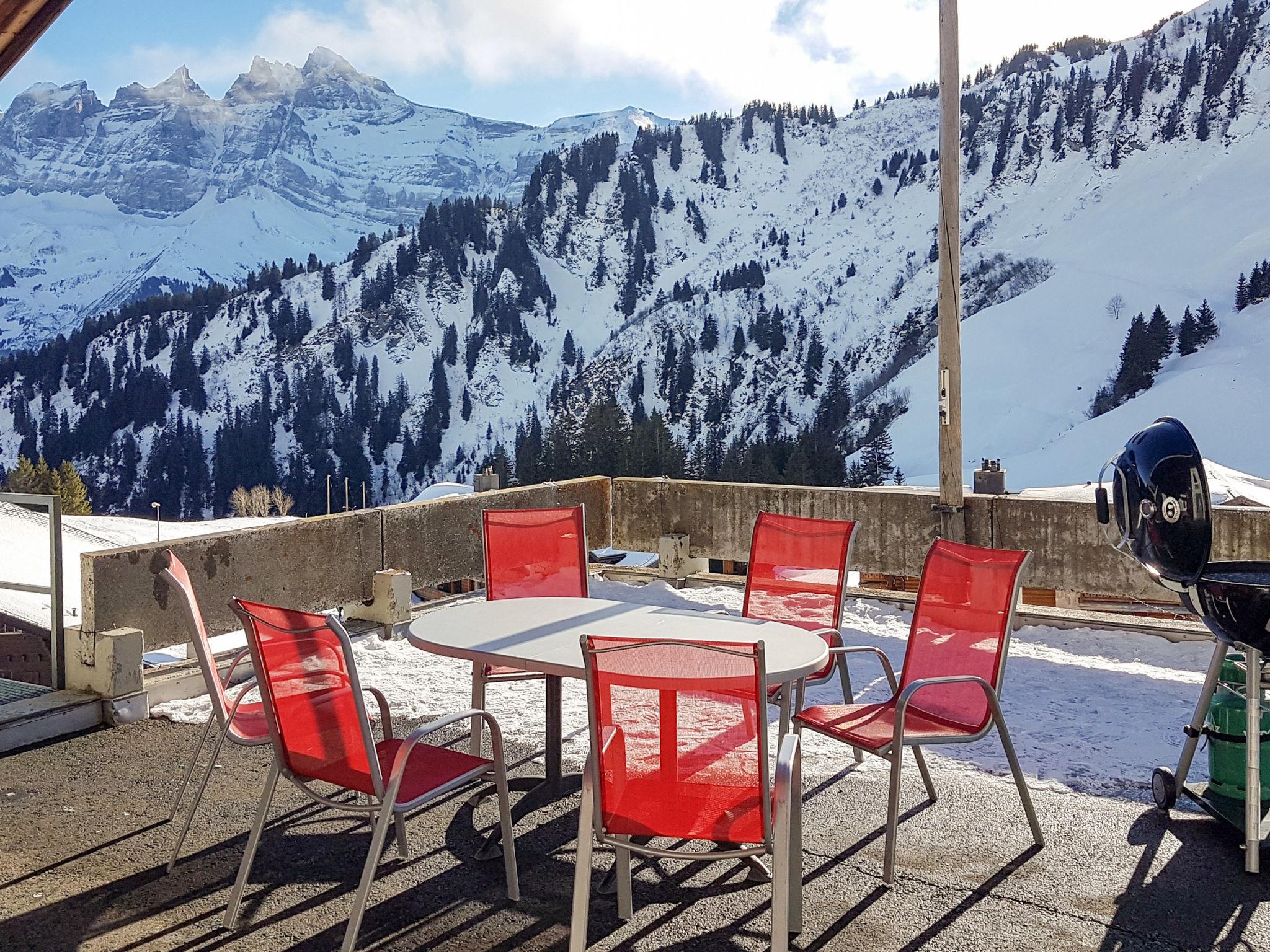 Foto 8 - Apartamento de 4 quartos em Val-d'Illiez com terraço e vista para a montanha