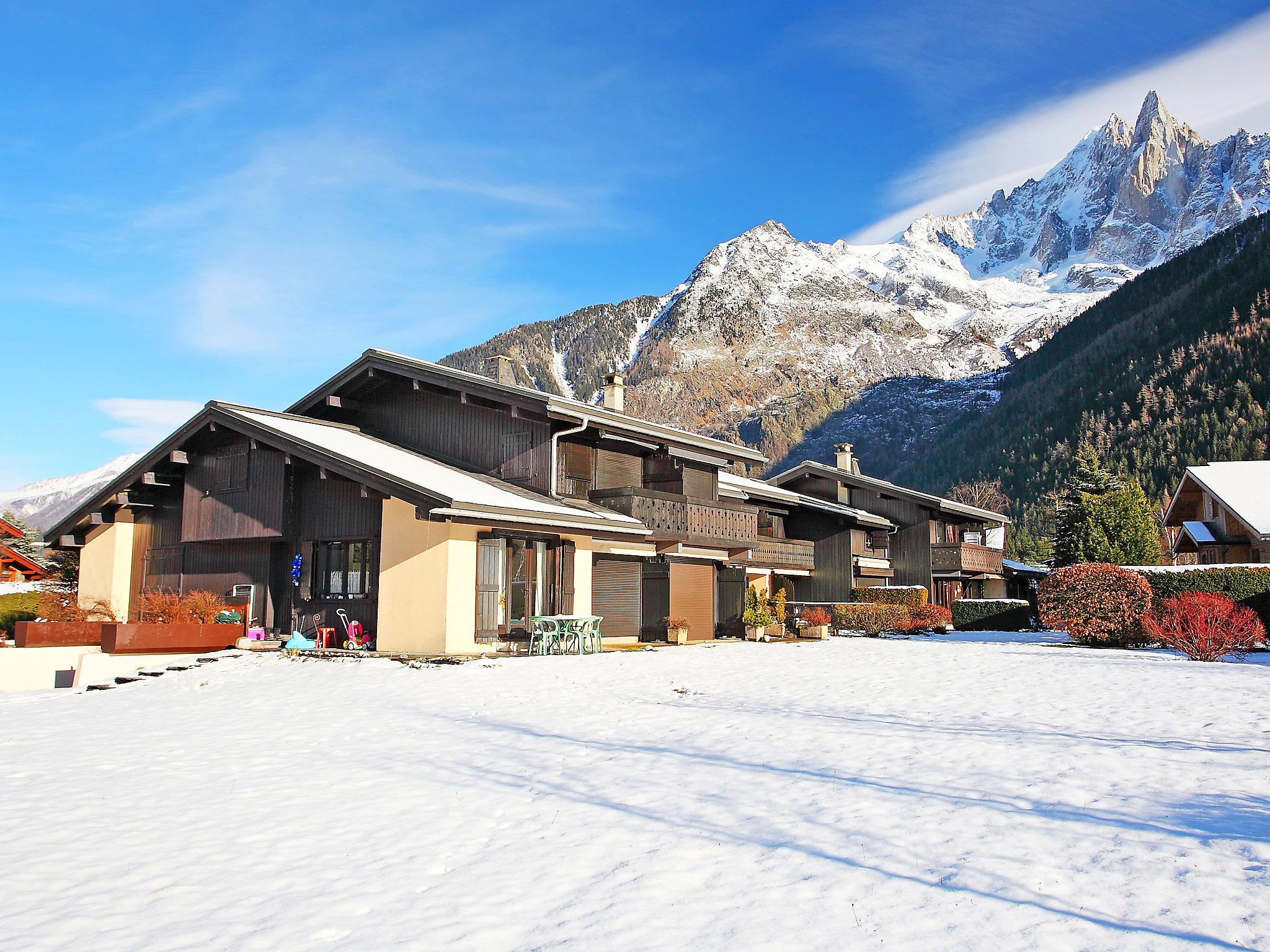 Foto 12 - Apartamento en Chamonix-Mont-Blanc con jardín y terraza