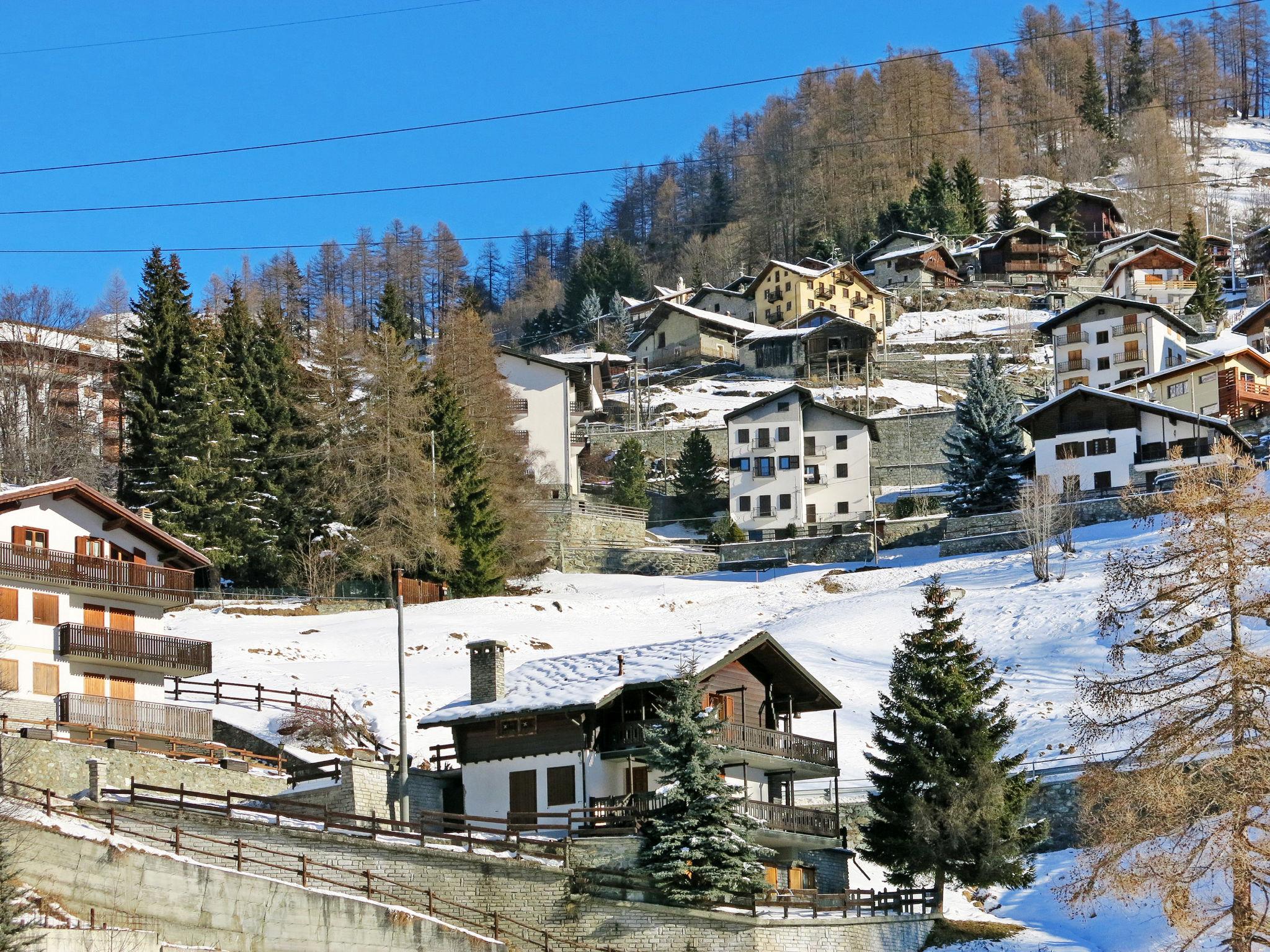 Foto 19 - Apartamento de 2 habitaciones en Valtournenche con vistas a la montaña