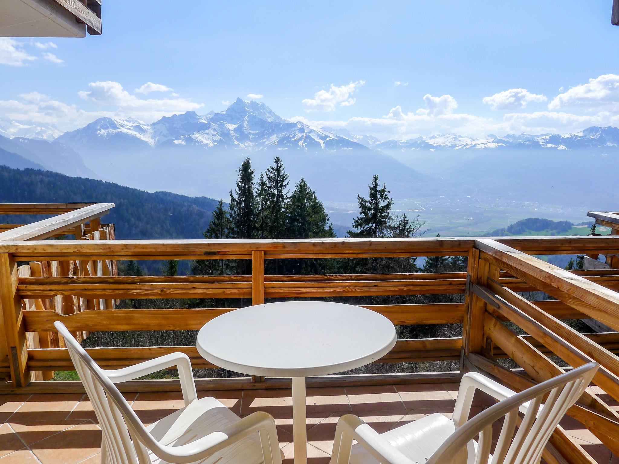 Photo 5 - Appartement de 1 chambre à Ollon avec piscine et vues sur la montagne