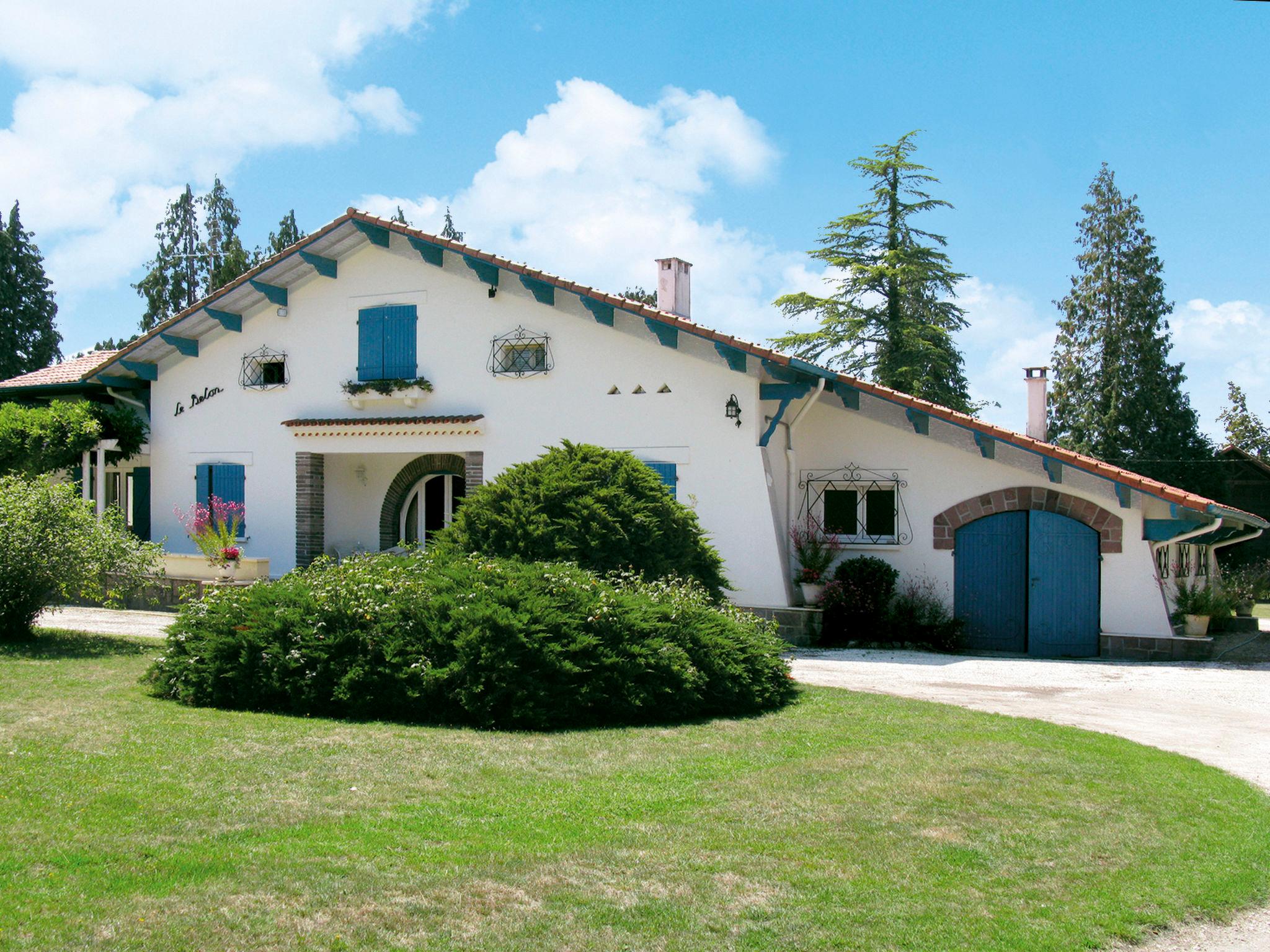 Photo 2 - Maison de 5 chambres à Saint-Julien-en-Born avec piscine privée et terrasse