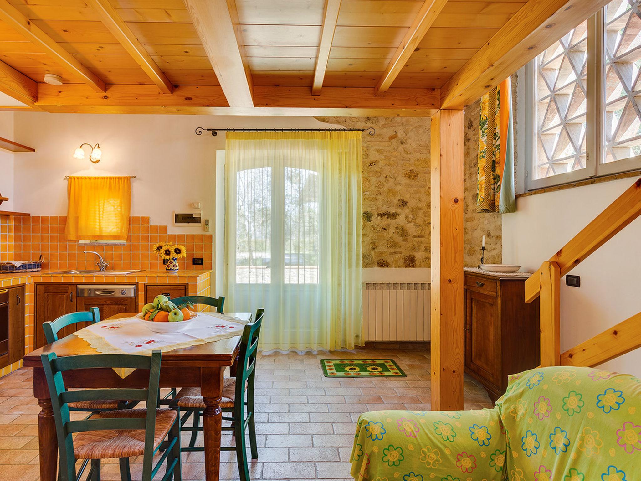 Photo 4 - Maison de 1 chambre à Poggibonsi avec piscine et jardin