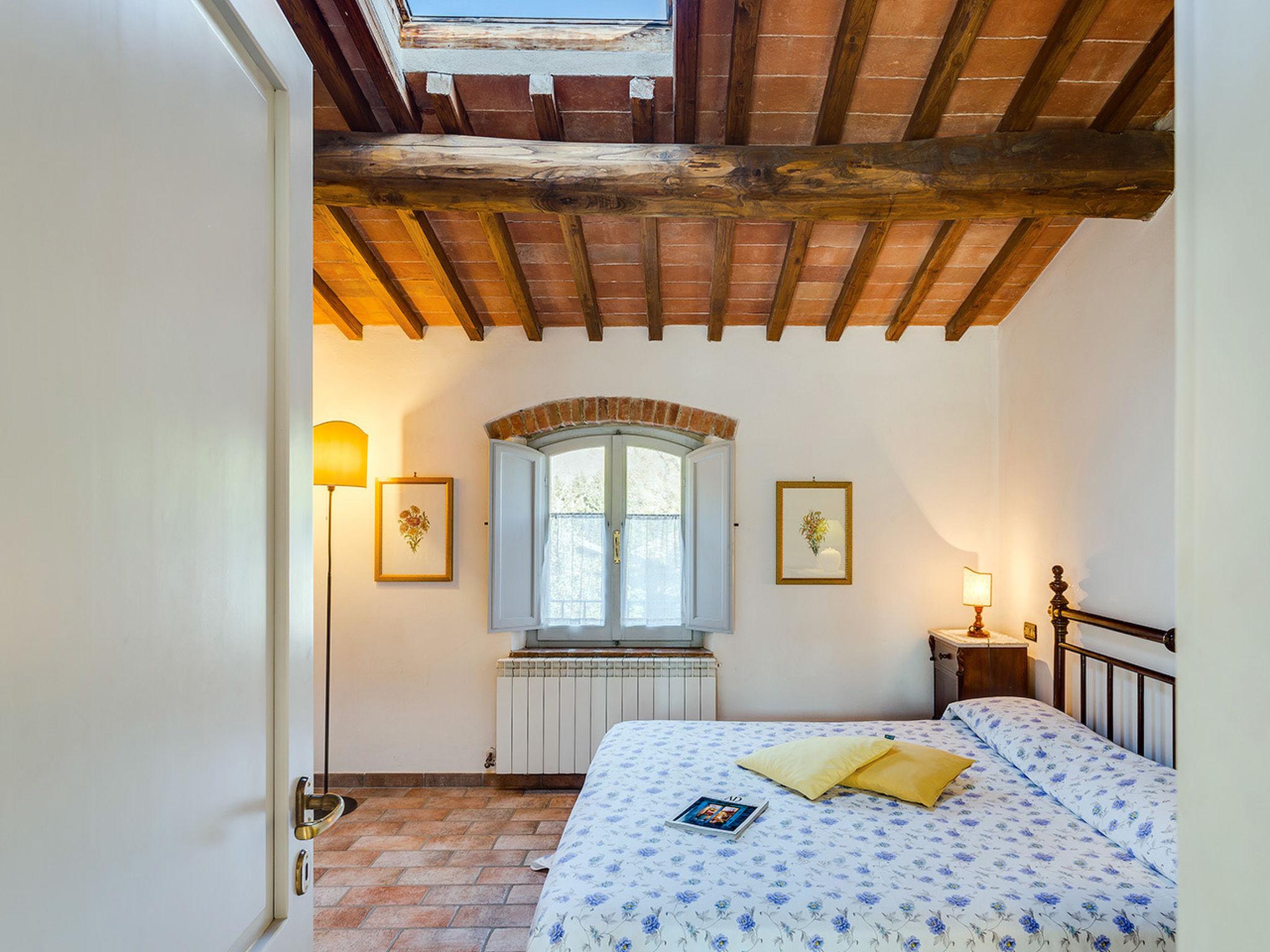 Photo 10 - Maison de 1 chambre à Poggibonsi avec piscine et jardin