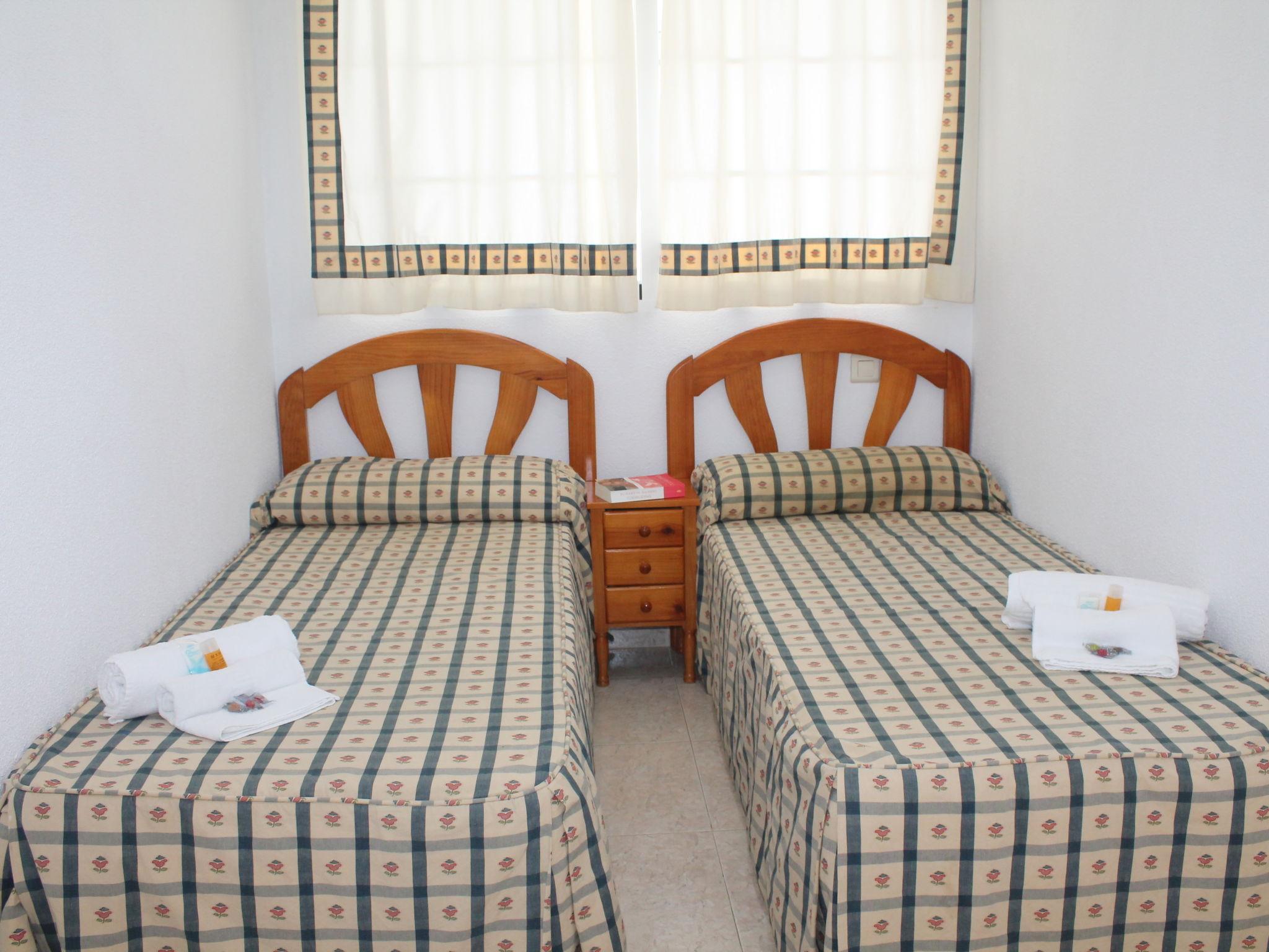 Foto 11 - Apartamento de 1 habitación en Benidorm con piscina y vistas al mar