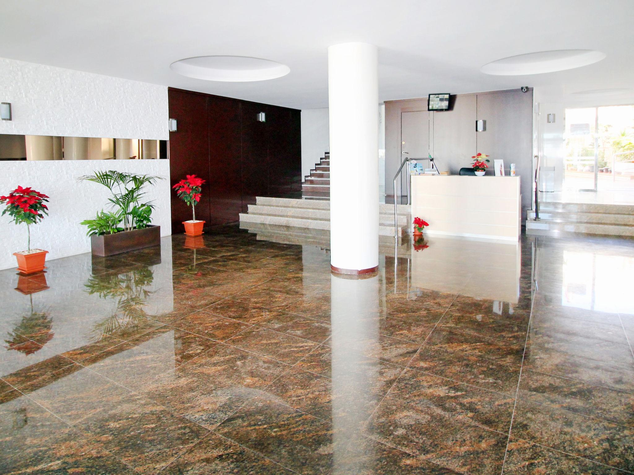 Photo 22 - 3 bedroom Apartment in Benidorm with swimming pool and terrace