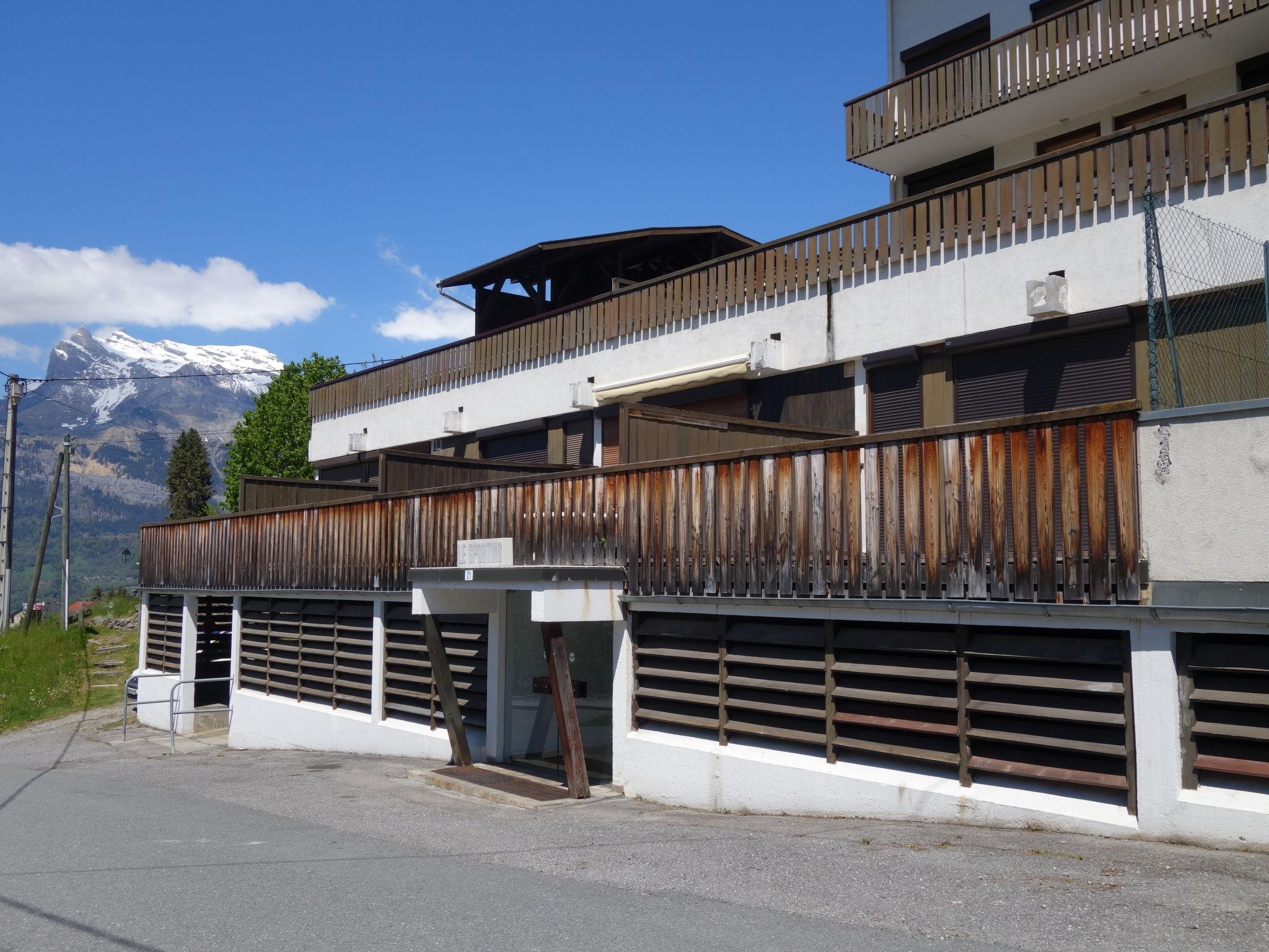 Foto 15 - Appartamento con 1 camera da letto a Saint-Gervais-les-Bains con terrazza e vista sulle montagne