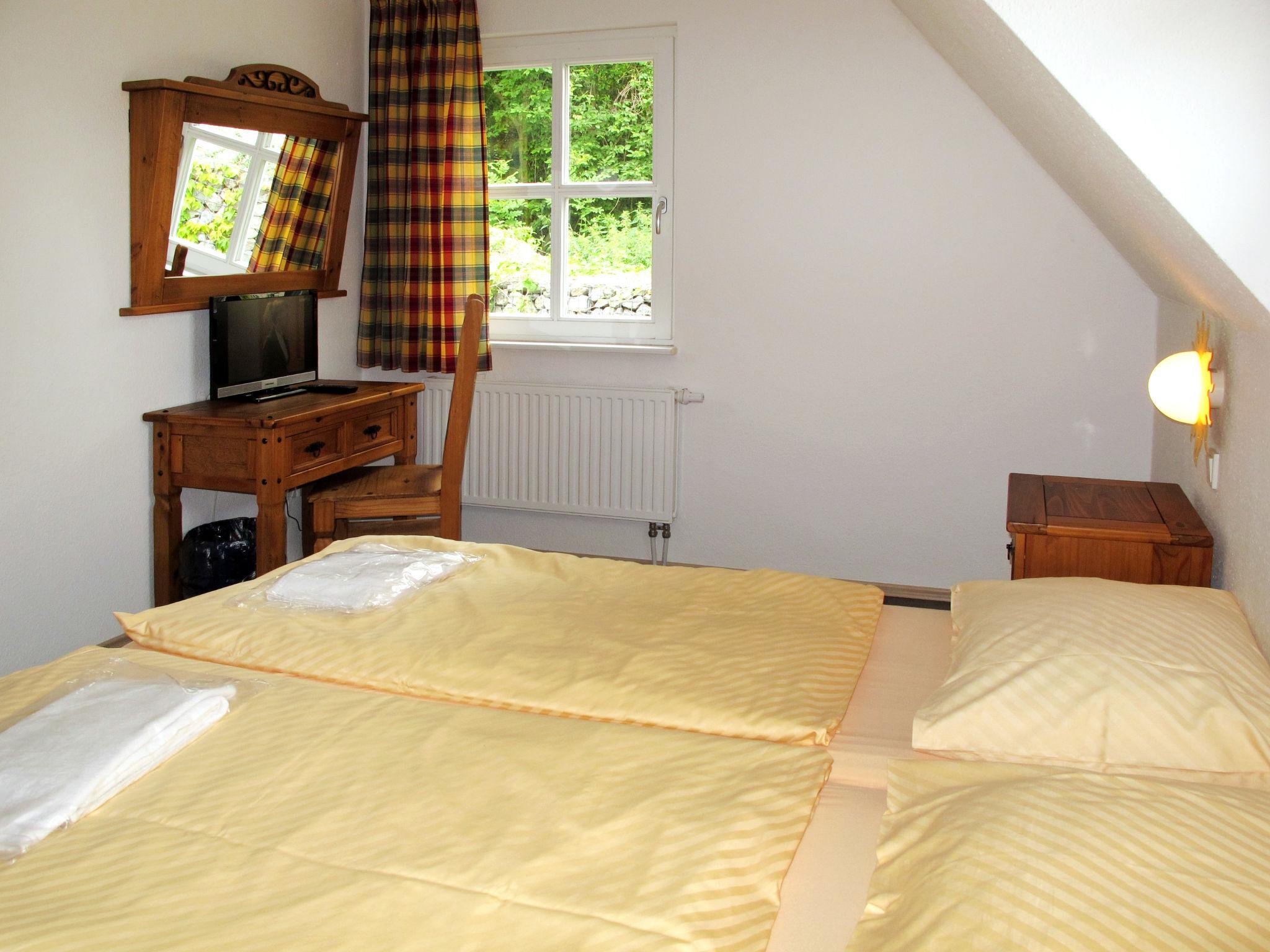 Photo 4 - 2 bedroom House in Wernigerode with swimming pool and garden