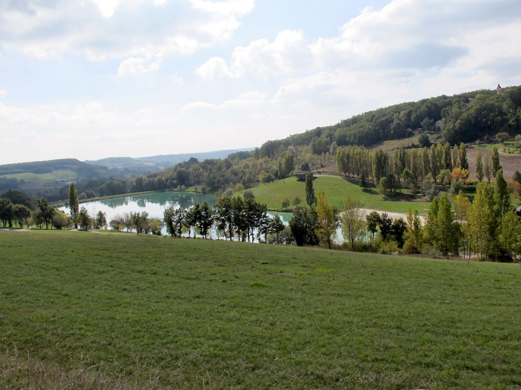 Photo 20 - 3 bedroom House in Barguelonne-en-Quercy with garden and terrace