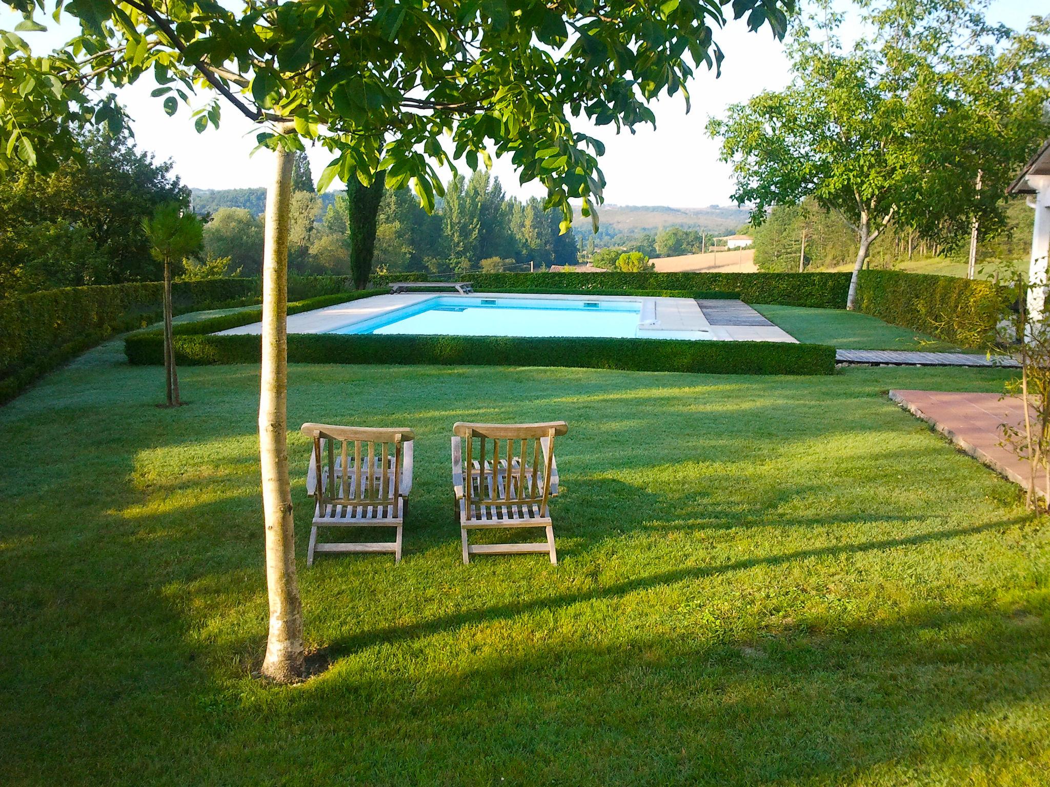 Foto 17 - Casa con 3 camere da letto a Barguelonne-en-Quercy con piscina privata e giardino