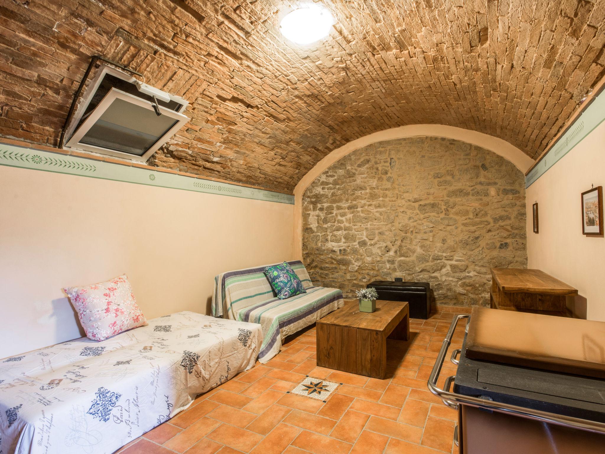 Foto 6 - Apartamento de 1 quarto em Volterra