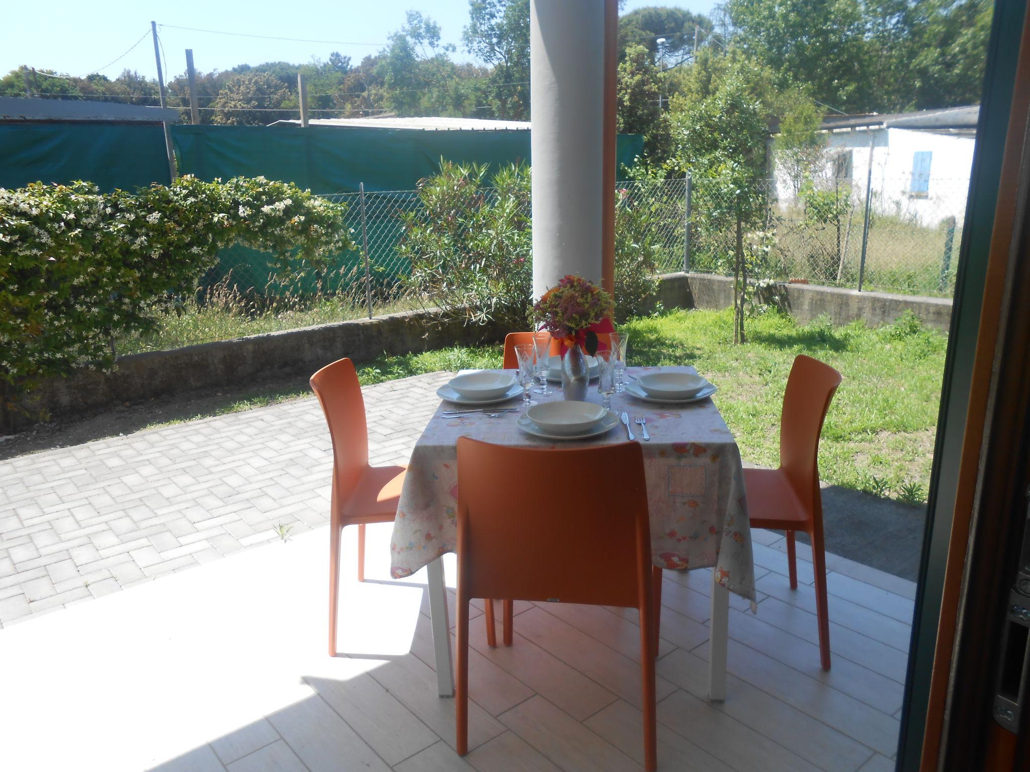 Photo 13 - Maison de 2 chambres à Comacchio avec jardin et terrasse