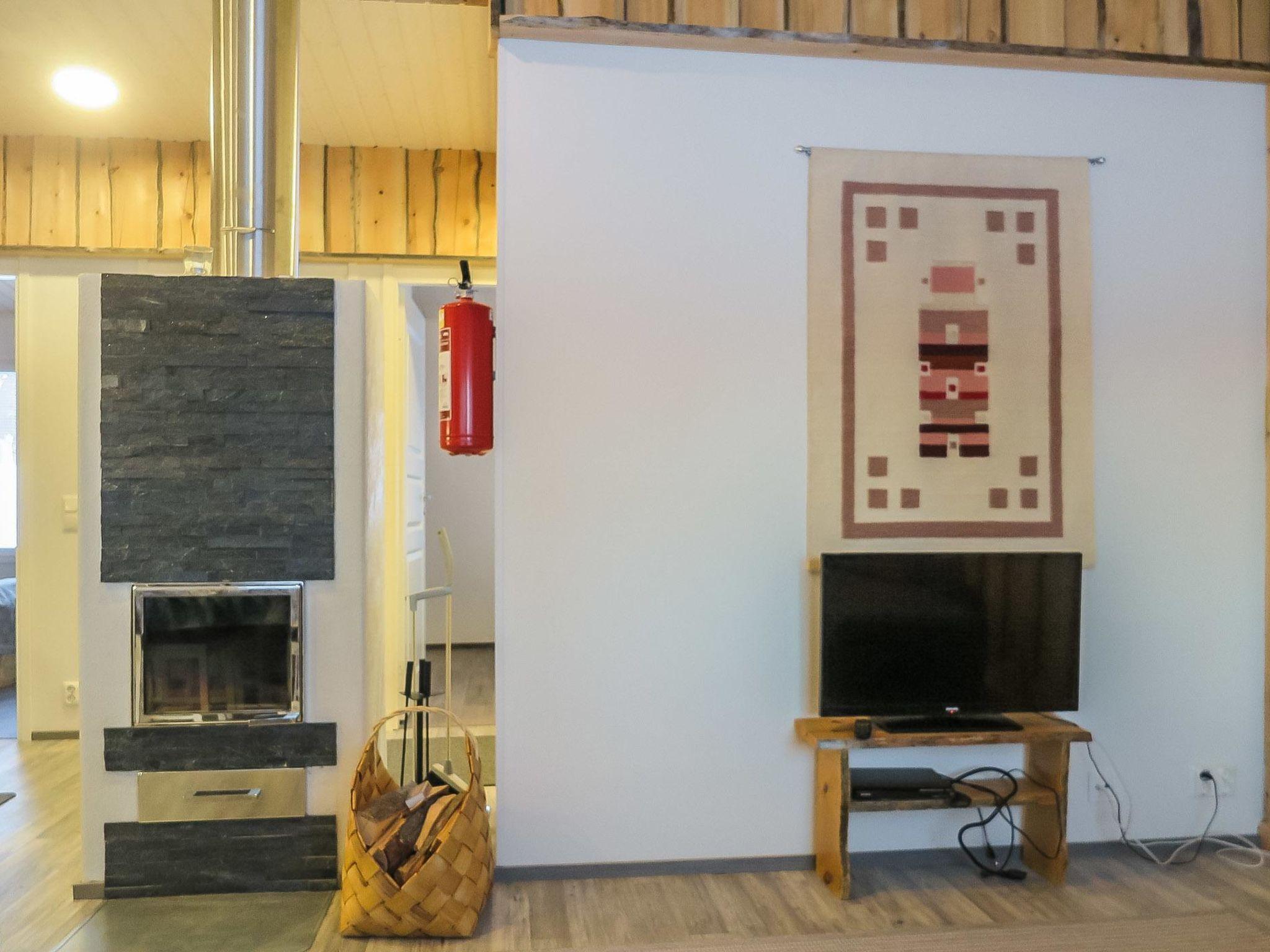 Foto 8 - Casa de 2 quartos em Inari com sauna e vista para a montanha