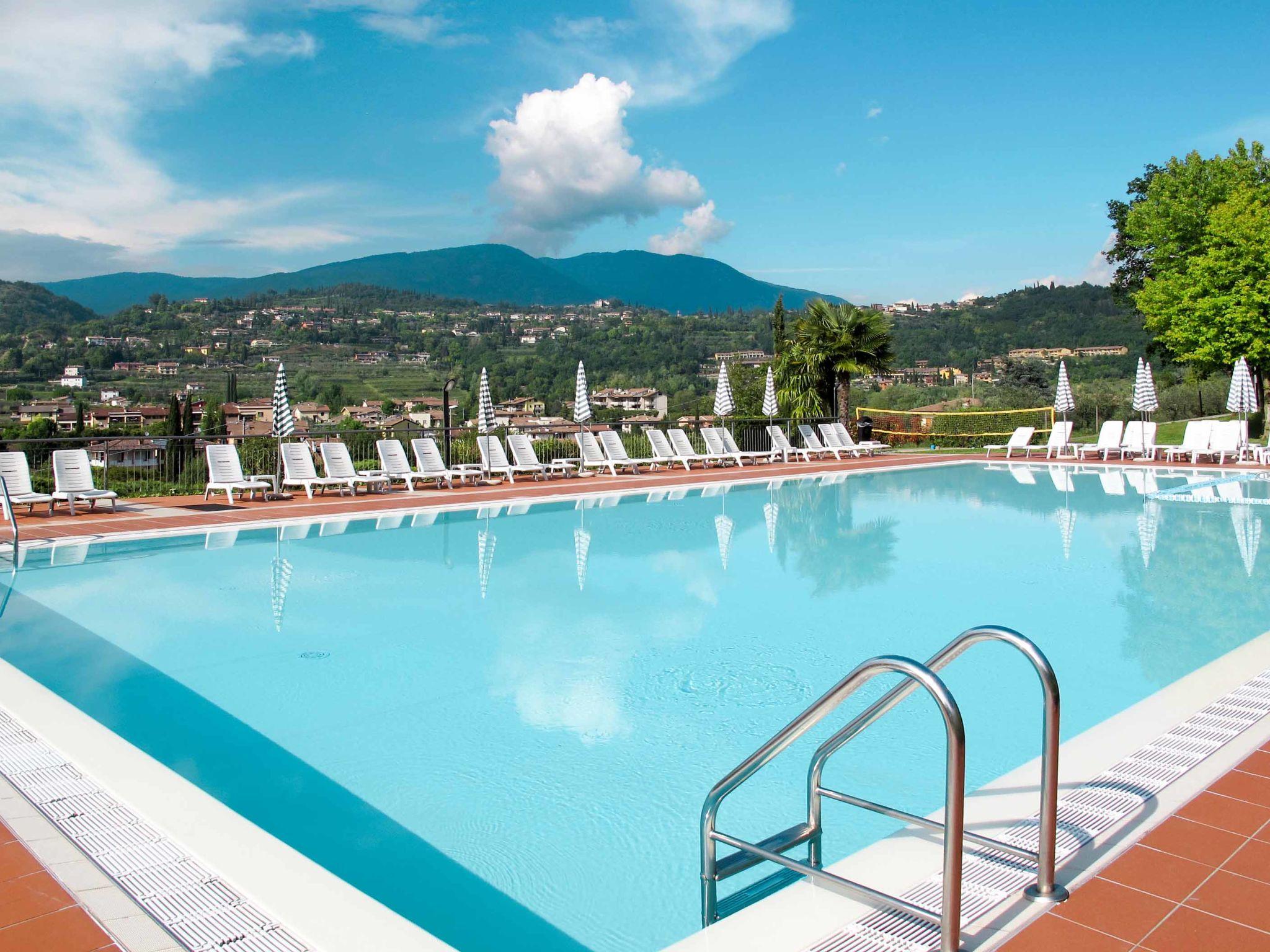 Photo 22 - Appartement de 2 chambres à Garda avec piscine et jardin