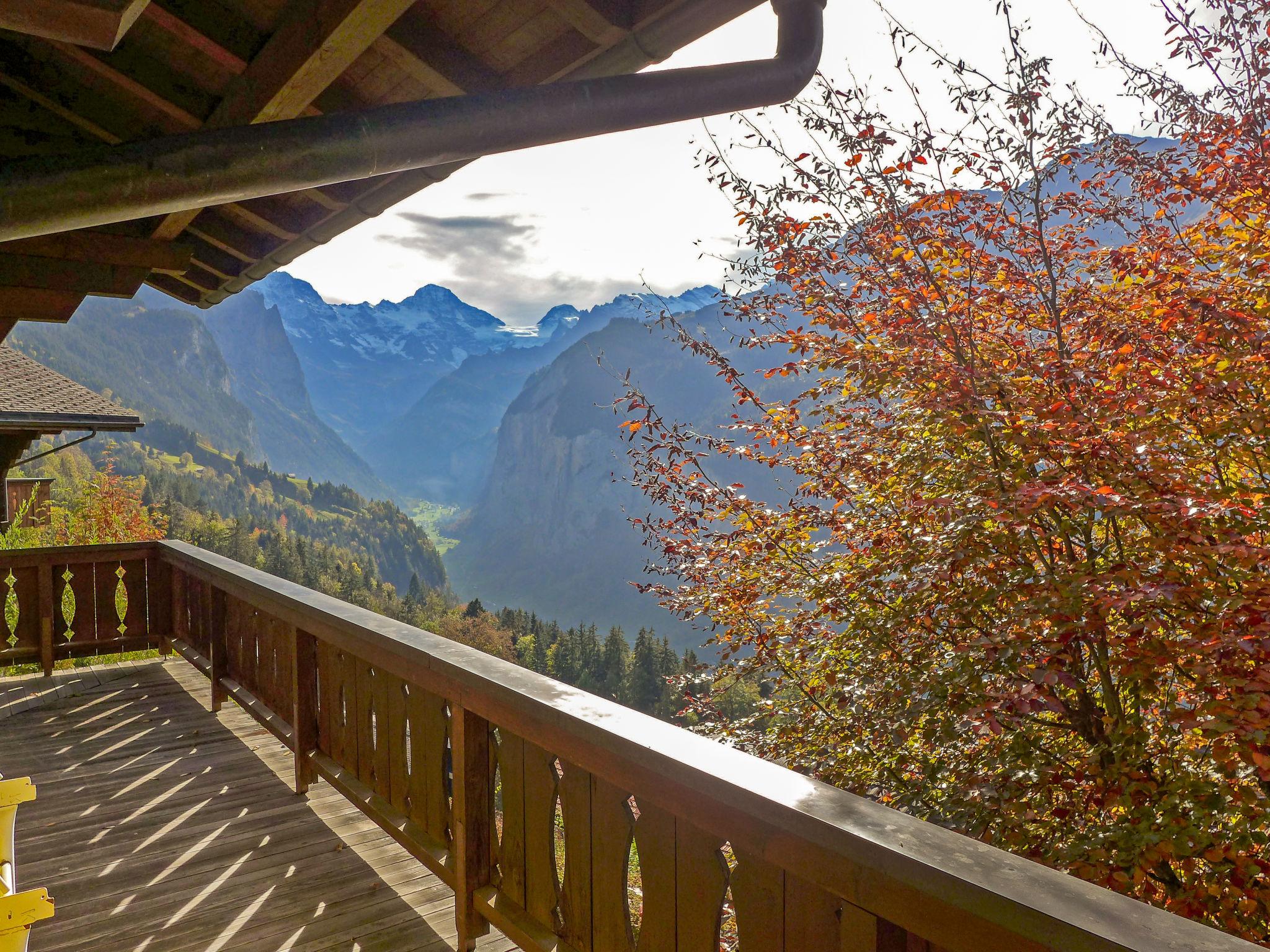 Foto 20 - Appartamento con 2 camere da letto a Lauterbrunnen