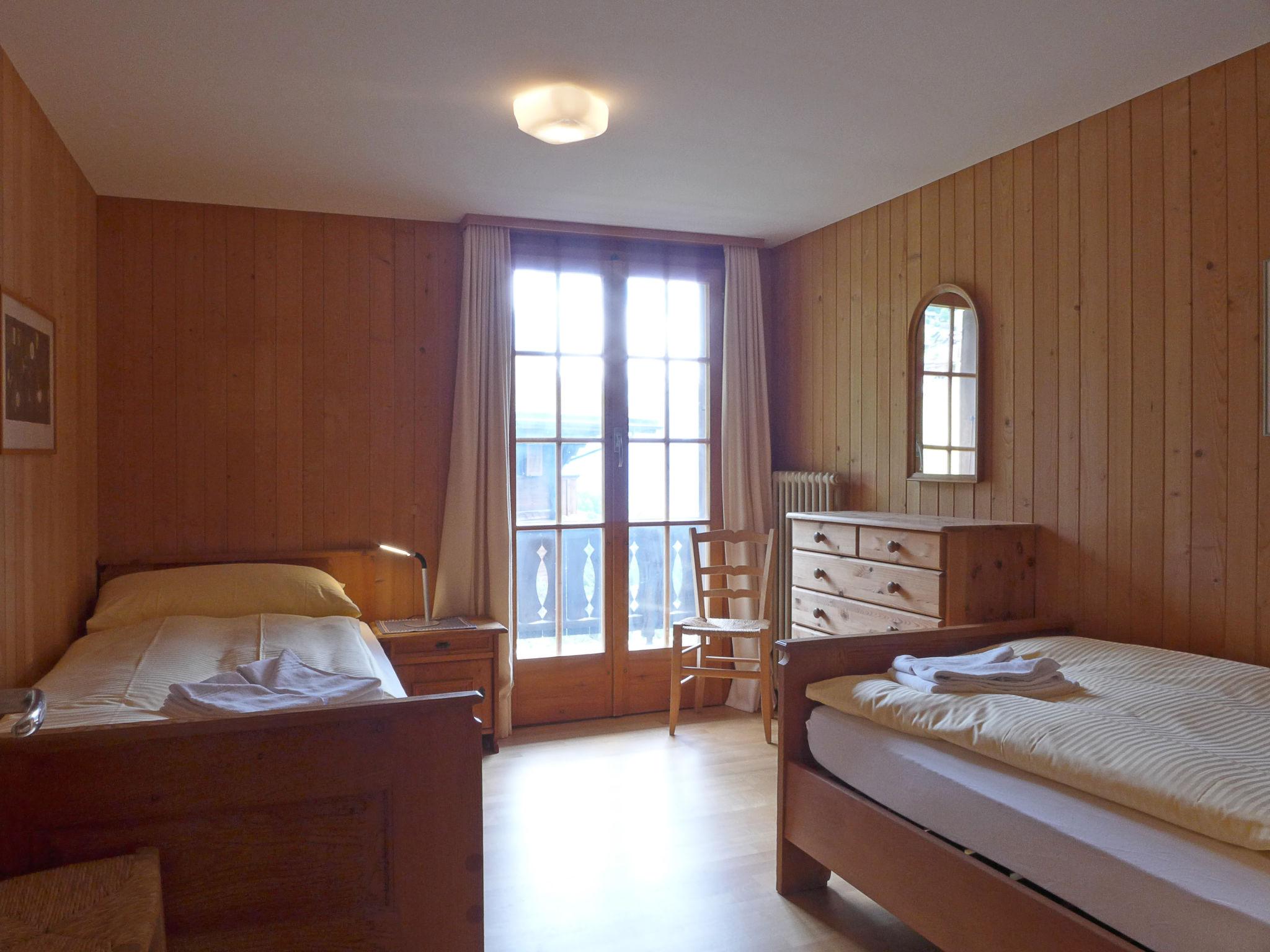 Foto 12 - Apartamento de 2 quartos em Lauterbrunnen com vista para a montanha