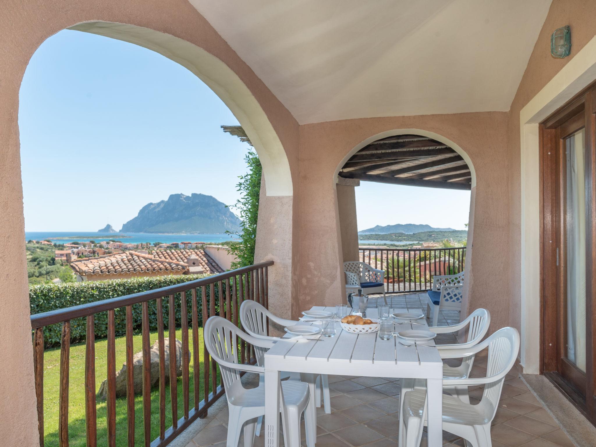 Photo 20 - Maison de 2 chambres à Loiri Porto San Paolo avec piscine et vues à la mer