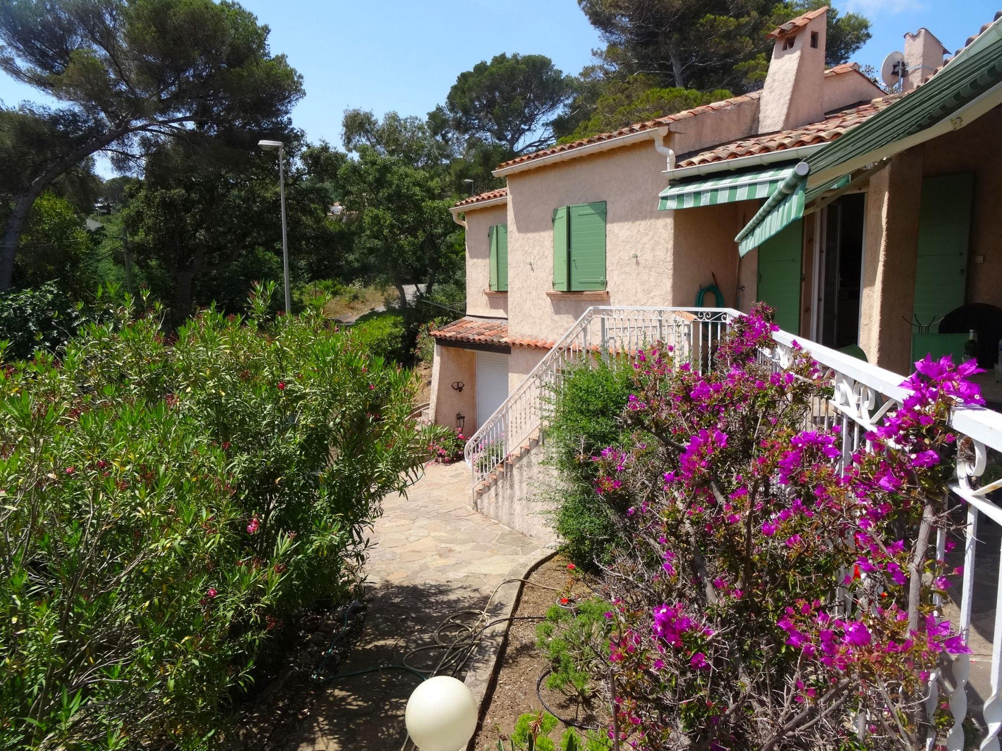 Foto 23 - Casa de 3 habitaciones en Roquebrune-sur-Argens con terraza y vistas al mar