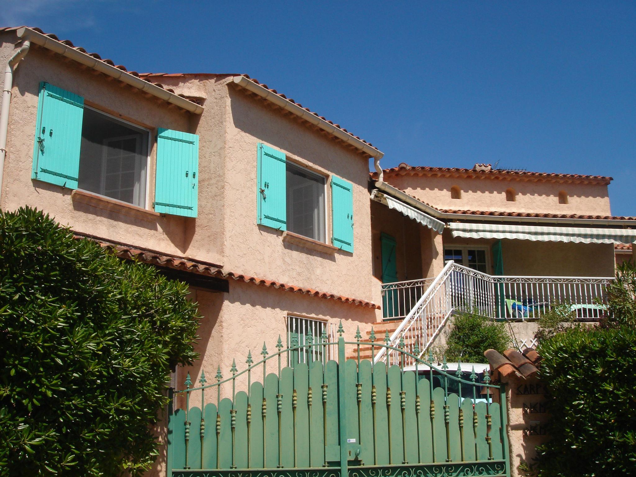 Foto 24 - Casa de 3 habitaciones en Roquebrune-sur-Argens con terraza y vistas al mar