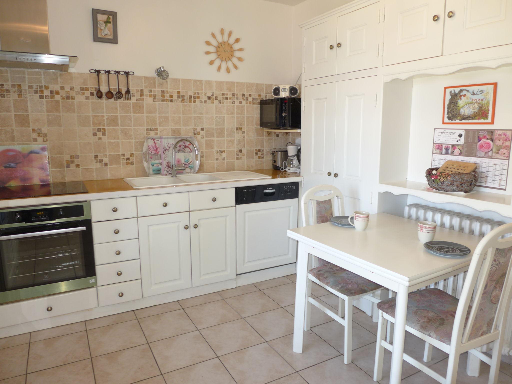 Photo 3 - 3 bedroom House in Roquebrune-sur-Argens with garden and terrace