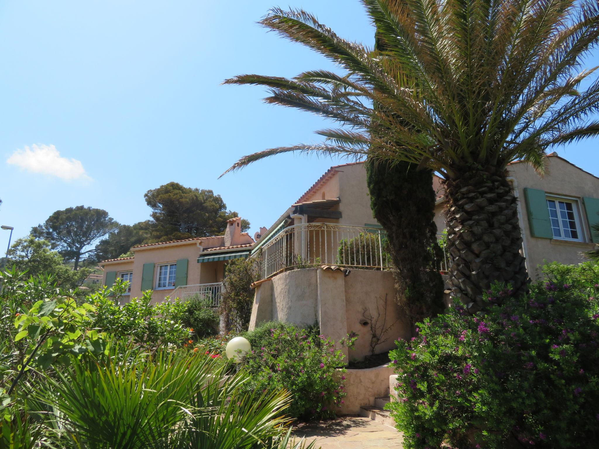 Photo 19 - Maison de 3 chambres à Roquebrune-sur-Argens avec terrasse et vues à la mer