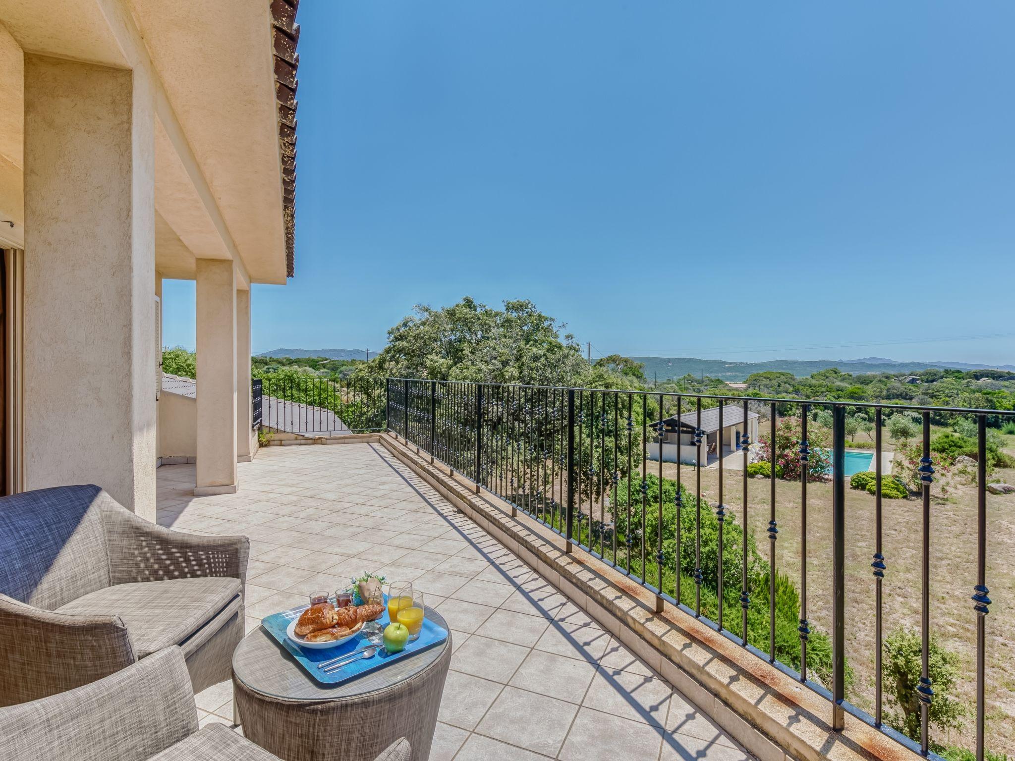 Foto 31 - Casa con 5 camere da letto a Pianottoli-Caldarello con piscina privata e terrazza