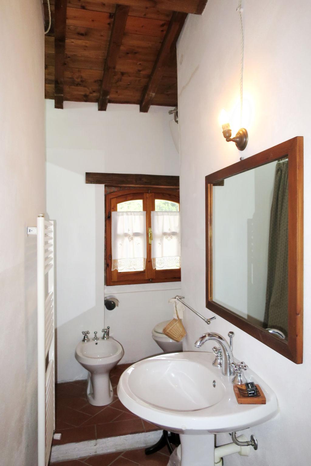 Photo 11 - 2 bedroom House in Castelfranco Piandiscò with swimming pool and garden