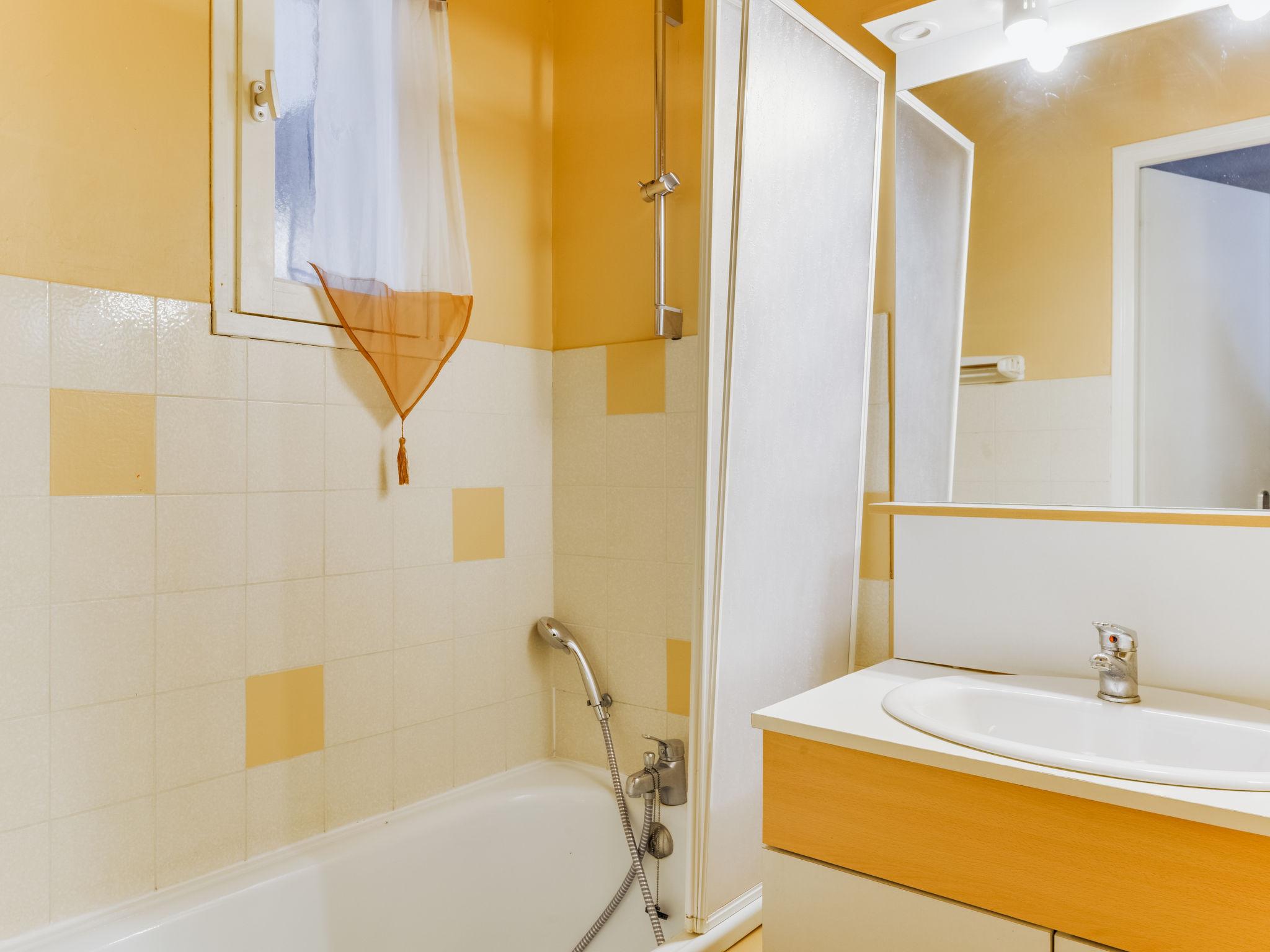 Foto 10 - Apartamento en Agde con piscina y vistas al mar