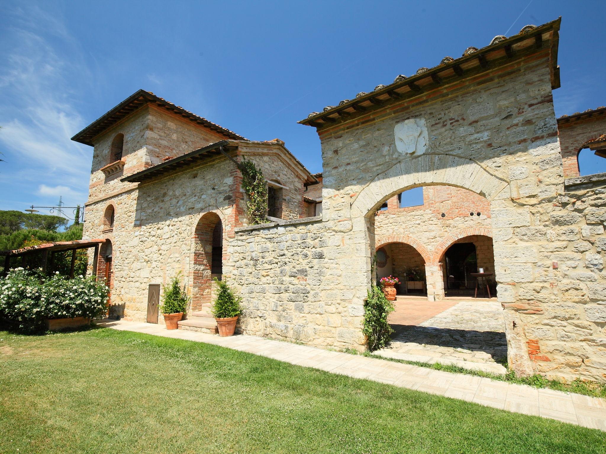 Photo 2 - Appartement de 2 chambres à Rapolano Terme avec piscine