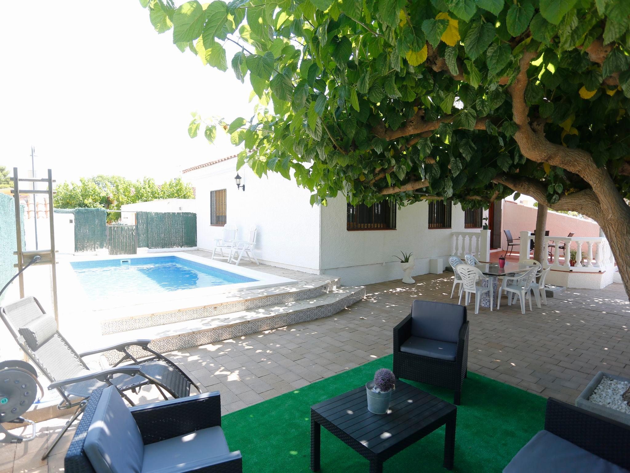 Foto 1 - Casa de 3 habitaciones en Deltebre con piscina privada y vistas al mar