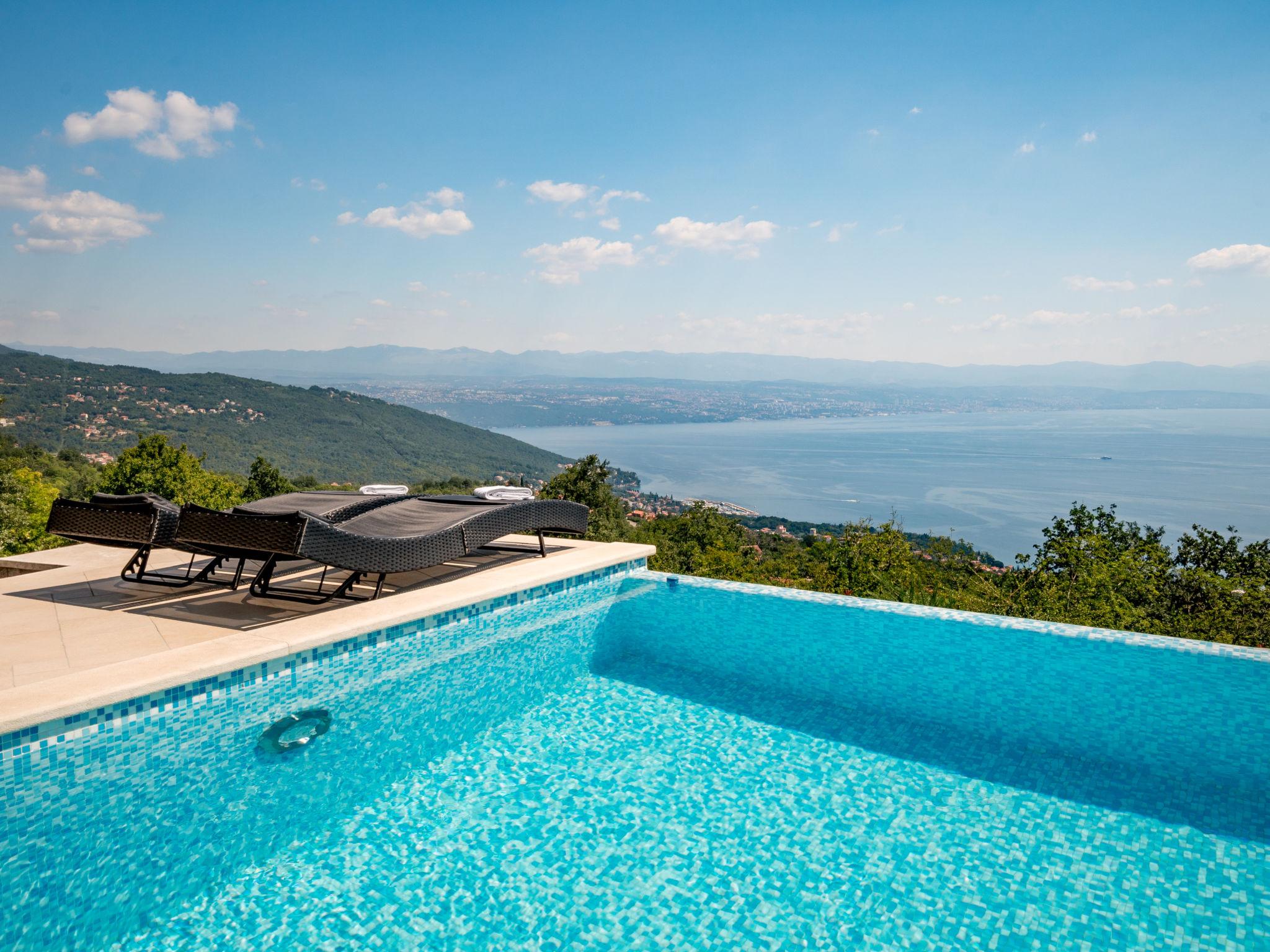Photo 10 - 4 bedroom House in Opatija with private pool and sea view