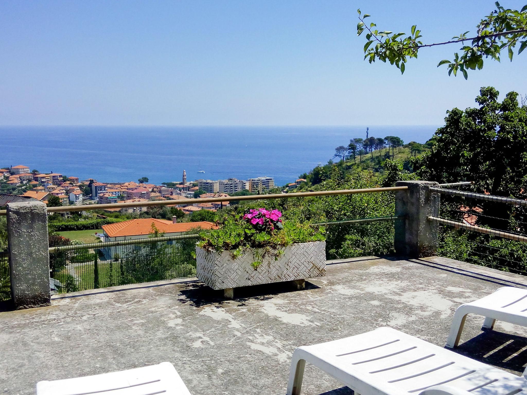 Photo 18 - 2 bedroom Apartment in Costarainera with terrace and sea view