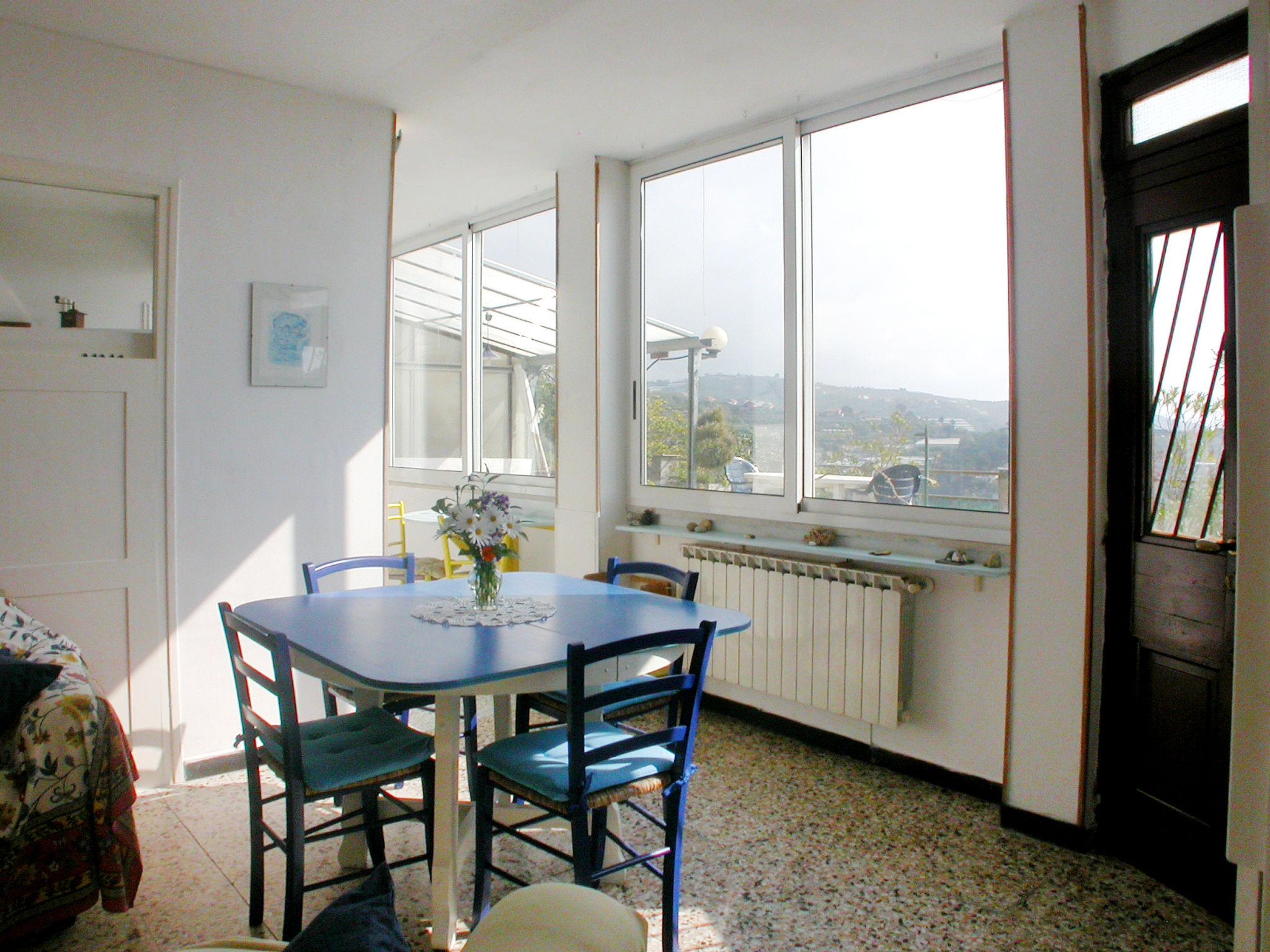 Foto 9 - Apartamento de 2 quartos em Costarainera com terraço e vistas do mar