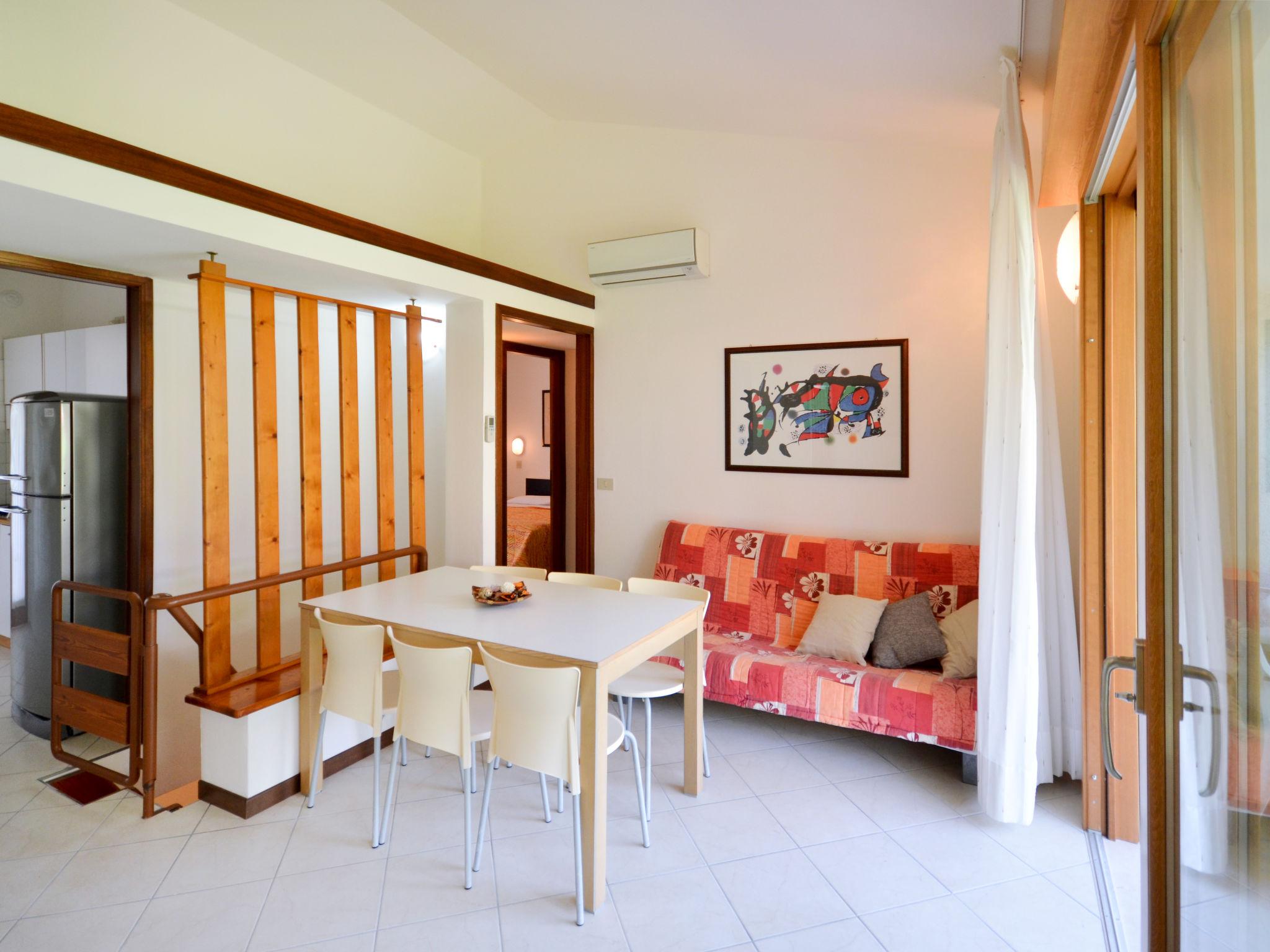Photo 3 - Maison de 3 chambres à San Michele al Tagliamento avec piscine et vues à la mer