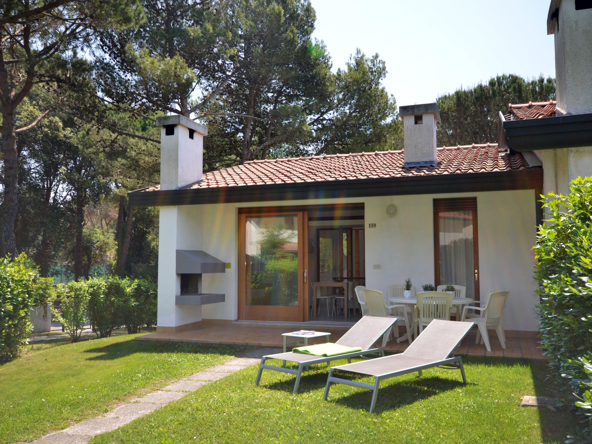 Foto 1 - Casa de 2 habitaciones en San Michele al Tagliamento con piscina y vistas al mar