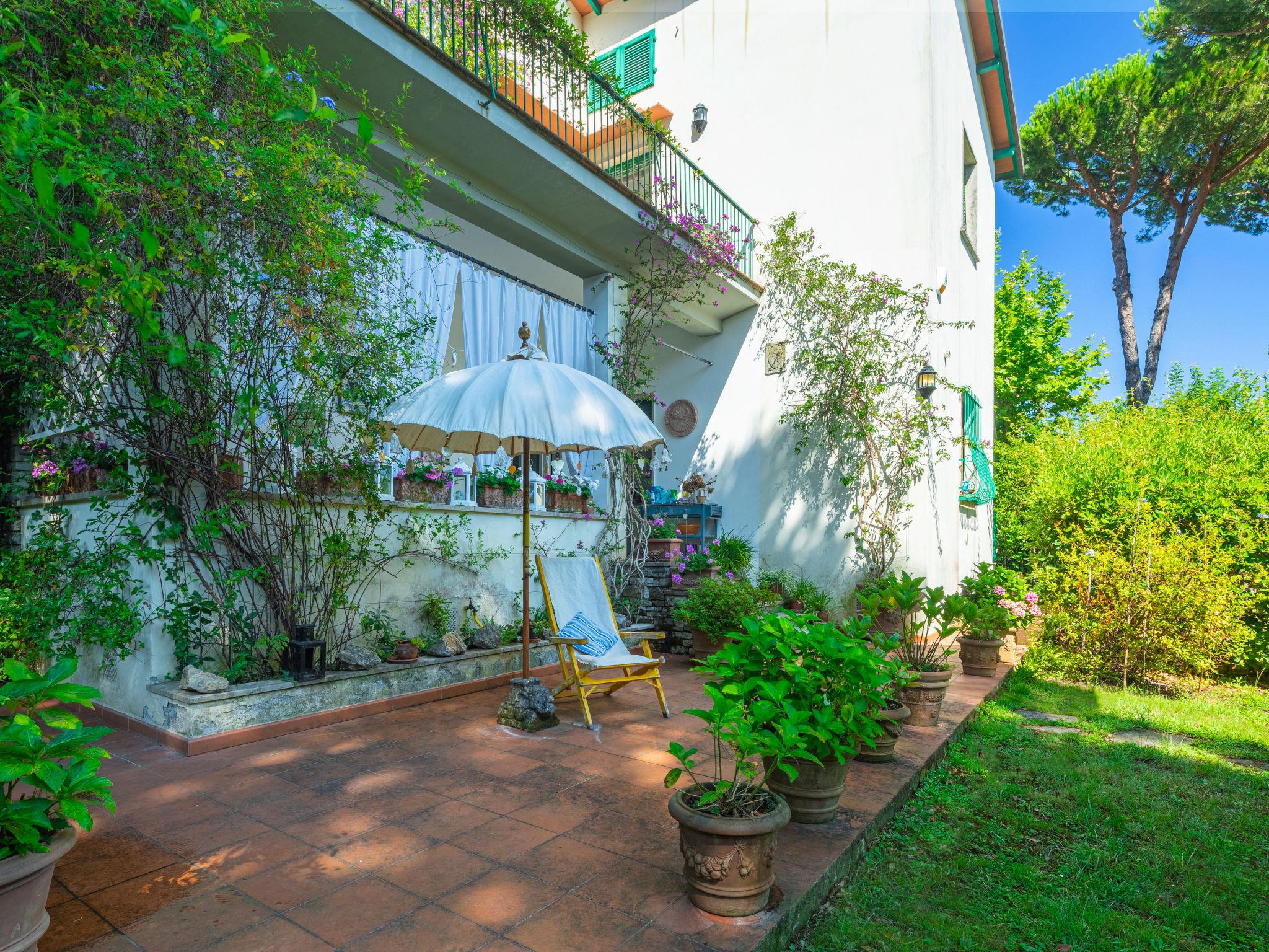 Photo 27 - Maison de 4 chambres à Camaiore avec jardin et terrasse