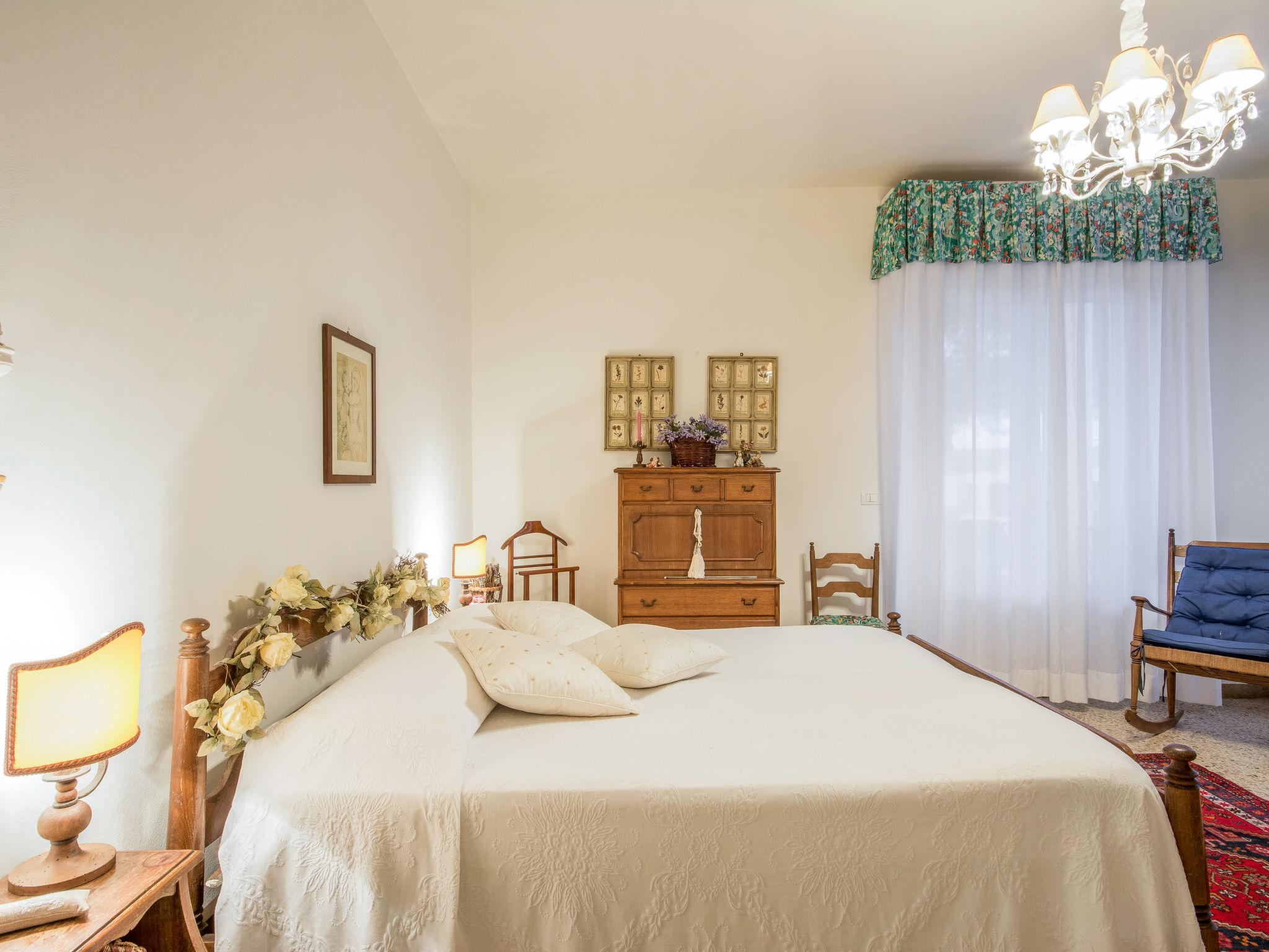 Foto 21 - Casa con 4 camere da letto a Camaiore con giardino e vista mare