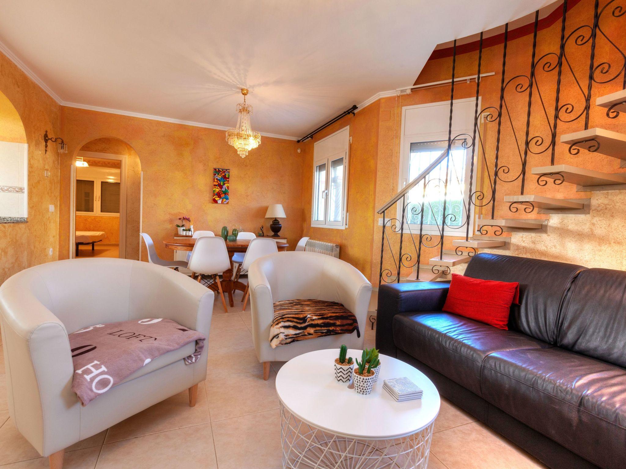 Photo 10 - 3 bedroom House in Mont-roig del Camp with private pool and sea view
