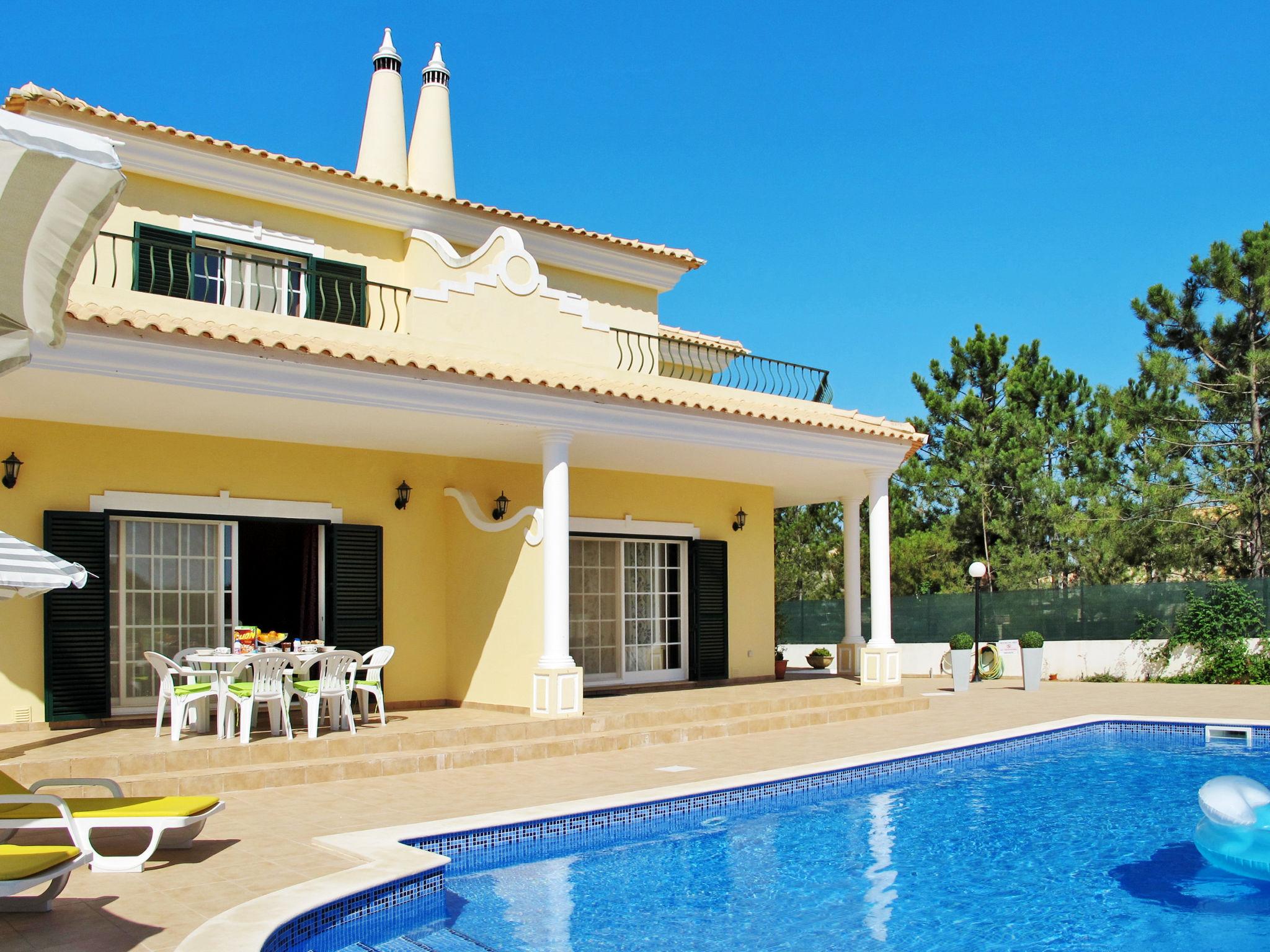 Photo 1 - Maison de 3 chambres à Loulé avec piscine privée et vues à la mer